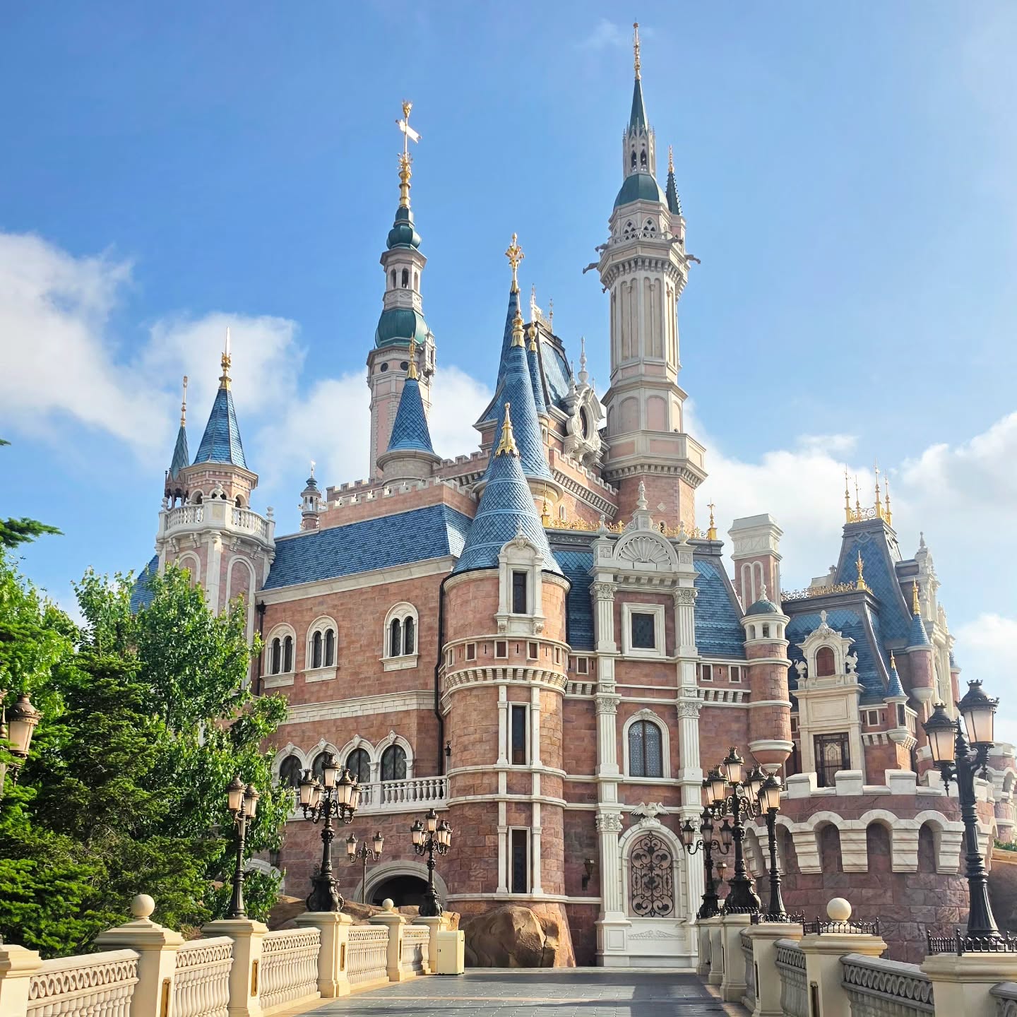 Castle time. #shanghaidisney