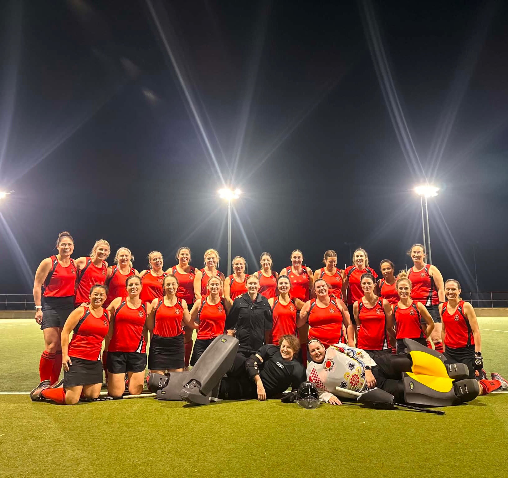 On Monday Night our Masters 35 Women’s had their annual Claire Wallace Memorial Match.
A special night honouring Claire’s memory and raising funds for Melanoma Australia after Claire sadly lost her battle with cancer.
A teammate, friend, and familiar face to many, Claire is deeply missed and always remembered ❤️🖤