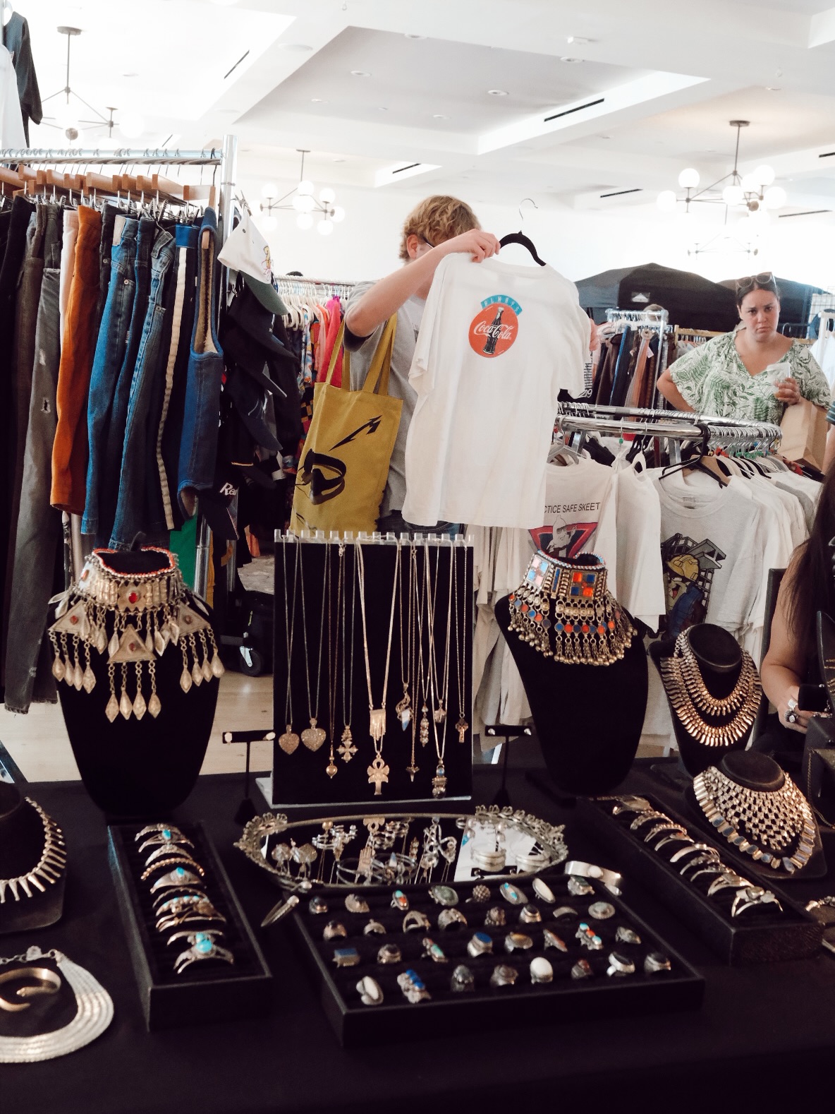 @seacityvintagemarket at @therockawayhotel
Here til 5! Come by 👋