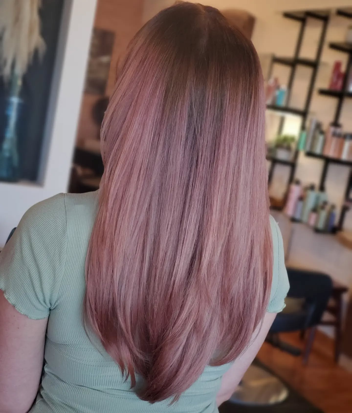 Rose gold for the lovely Chloe 🥀🌹💖
Book your custom dimensional colors with me on my website @ hairgeekmke.com ✨️