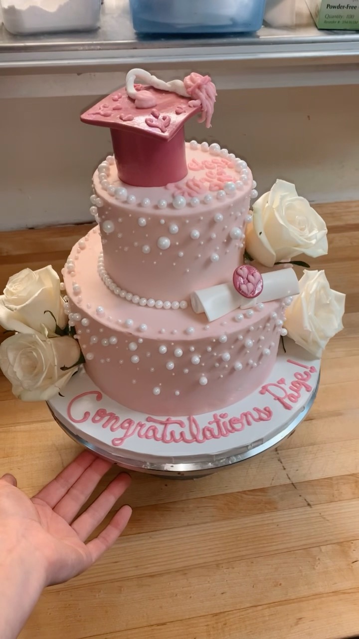 It's never too late to order a graduation cake!