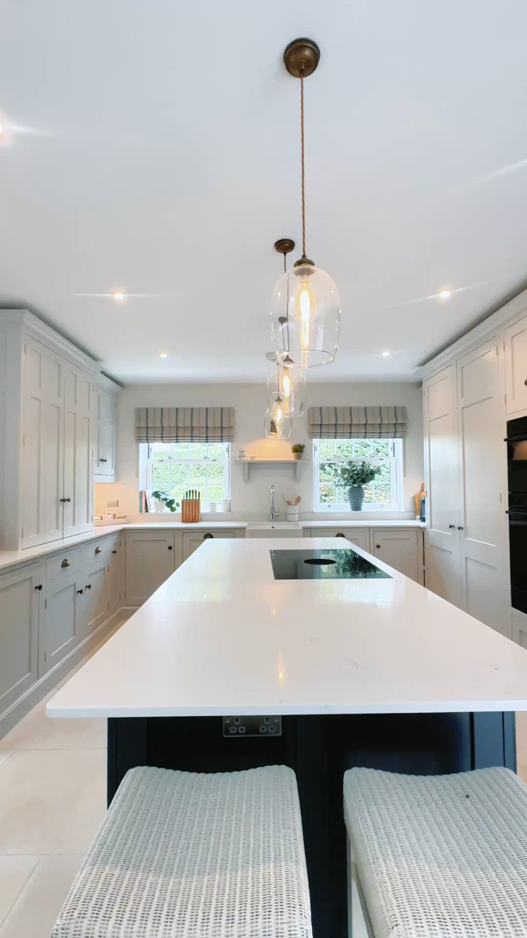 Unlike a standard hinged door that needs a larger swing clearance, the bifold system folds neatly to the side, allowing the pantry to open fully without interrupting circulation around the kitchen. It’s especially useful in layouts where every movement matters. #BespokeDesign #KitchenInspo #InteriorDesign #ModernLiving