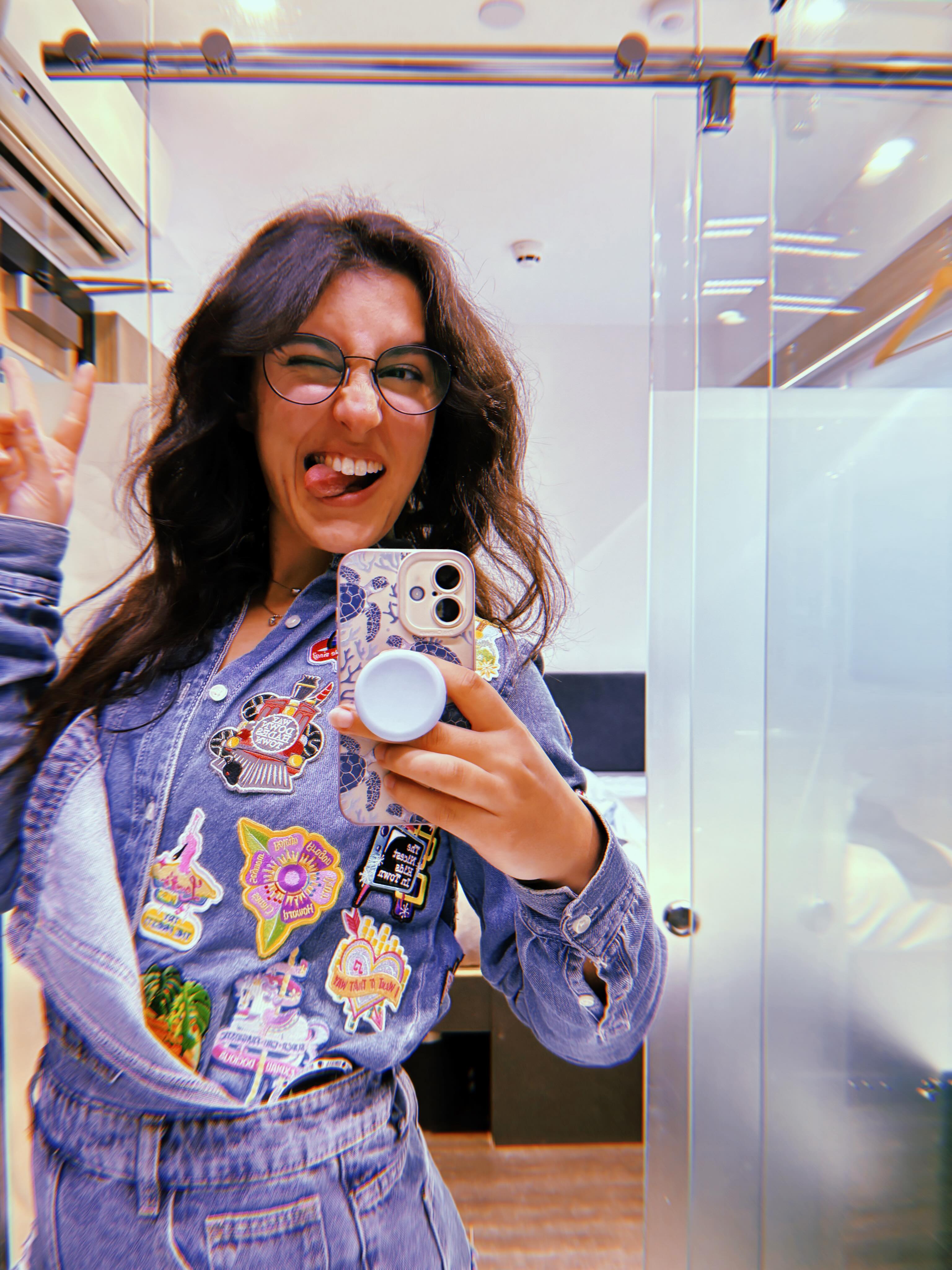 Hobbs, Hatchetfield, Homecoming and Hadestown: captured on HUJI
1. Double deniming
2. To the marquee I dream about
3. Heating my rivalry on the go
4. Wait the promotional budget for TGWDLM goes crazy!?
5. Midnight snacks courtesy of @breadstall
6. Met mum and dad, immediately told the bestie
7. Who needs Nintendo when you’ve got a Starkid show to see?!
8. Hadestown aesthetic
9. Home 💛
10. Theatre kids pretending not to like musicals or something
11. Starkid sticker central
12. As if I got Granger Dangered on the streets of London?!
13. ✌️😝
14. Programme and promo - sticker sheet by @letterstojuly
15. FYI
#musicaltheatre #theatreonfilm #theatrekid #teamstarkid #theguywhodidntlikemusicals