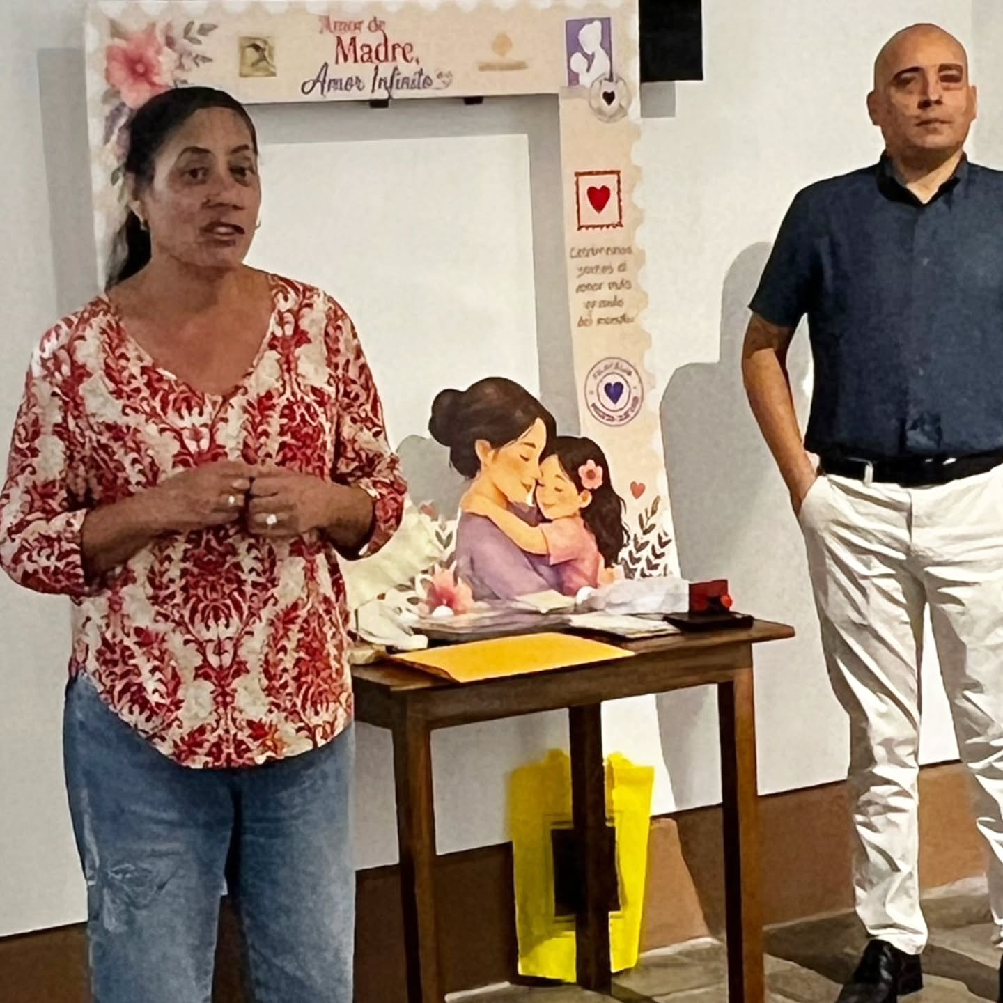 𝗖𝗟𝗔𝗨𝗦𝗨𝗥𝗔 𝗬 𝗣𝗥𝗘𝗠𝗜𝗢𝗦
Diplomas a los expositores y premios a los ganadores del sorteo fueron entregados en la clausura de la muestra "𝗔𝗺𝗼𝗿 𝗱𝗲 𝗠𝗮𝗱𝗿𝗲, 𝗔𝗺𝗼𝗿 𝗜𝗻𝗳𝗶𝗻𝗶𝘁𝗼"; un momento especial para socios, familiares y amigos del CAF que asistieron al cierre de nuestro evento.
#filatelia #estampilla #Mamá #diadelamadre #AmorDeMadreAmorInfinito