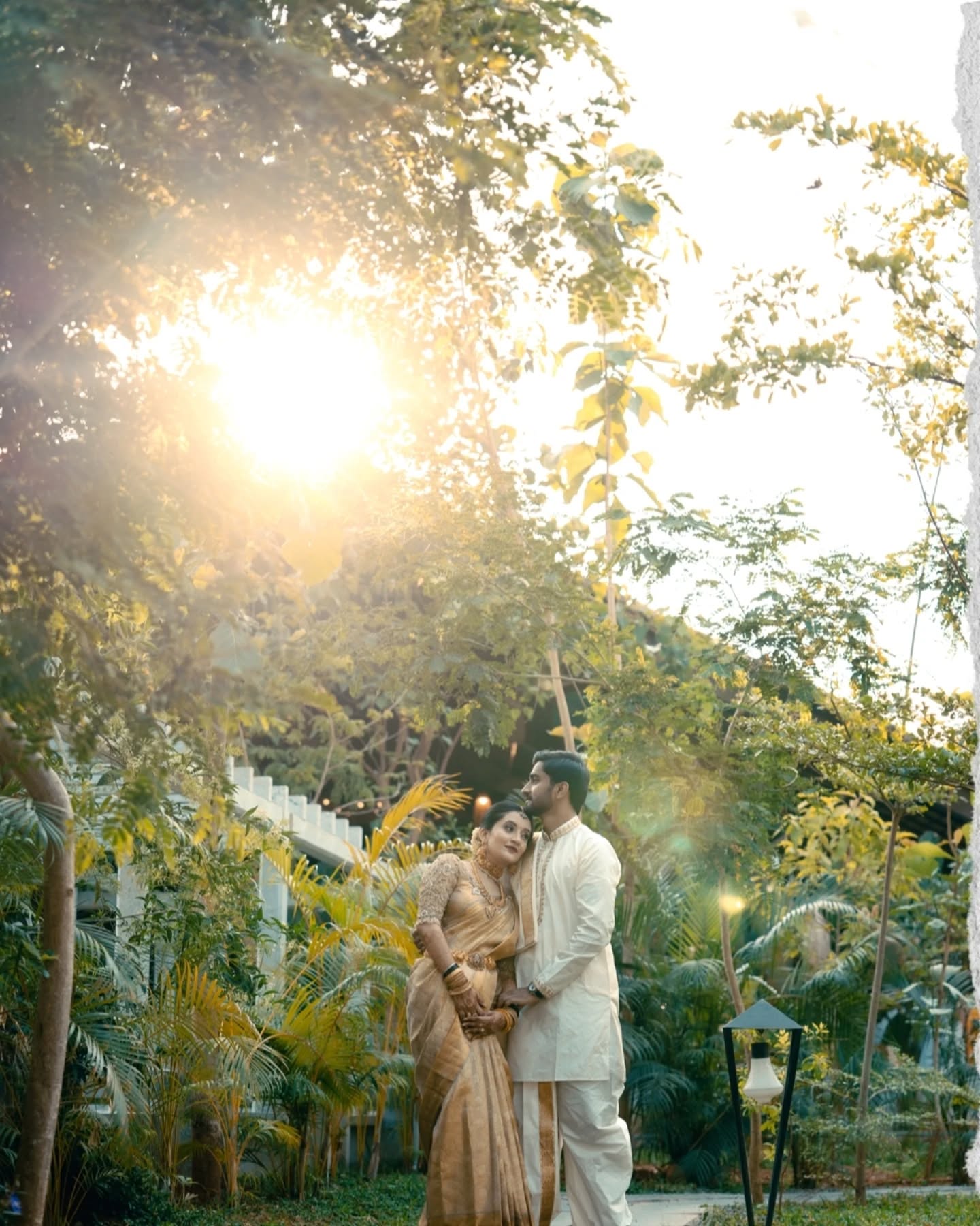 Raw emotions. Real moments. Timeless memories.
@meragi.photography
#weddingphotographer #destinationwedding #southindianwedding #weddingshoot #viralpost