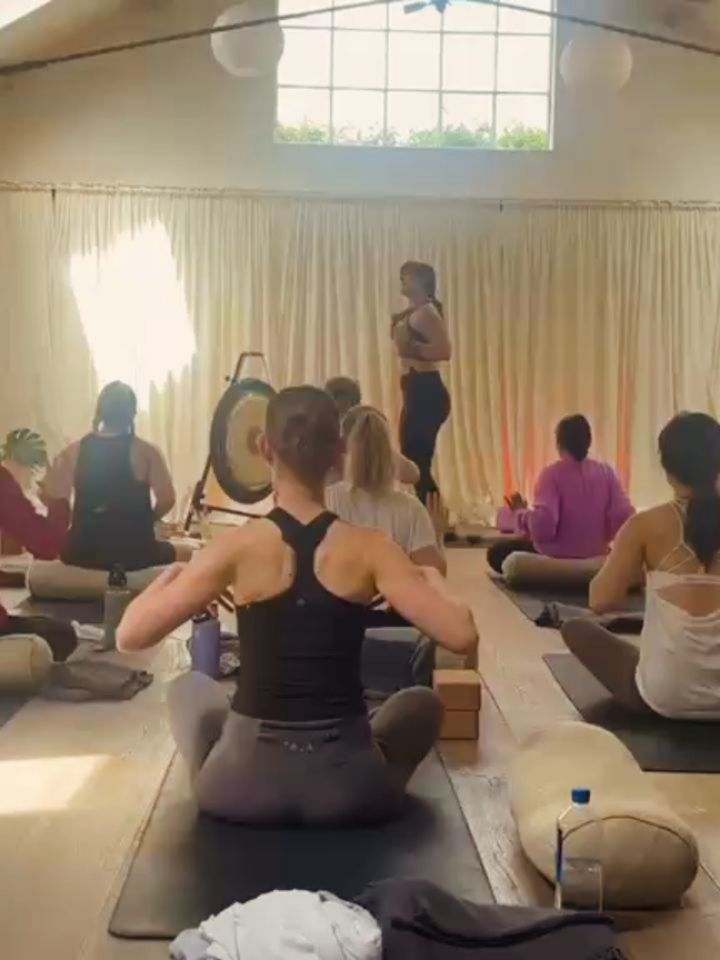 May Half Day Retreat 🌿
What a treat ❤️.
I love these Sunday specials - a chance to anchor in what matters, to anchor home, to anchor in community and to play ✨
Multimodality magic - Conscious Connected Breath, Yoga, Sound, Cacao and More.
So grateful to have such a wonderful group of souls gather, connect and create such an epic space.
So excited for what's incoming later this month and in June.
31st May -May Cacao, Breathwork, Sound
10th June - Solstice Online Special
14th June - Summer Cacao Breathwork, Sound
21st June - Solstice Half Day Retreat ☀️
23rd July - Greece Retreat (1 room) 🇬🇷
(Link in bio for all)
Thanks to @the_spacelondon for having us 🌄
@thinkdifferentlytony and Allie for assisting
And everyone for stepping up, and in.
Love you
Xxxx
Jenny