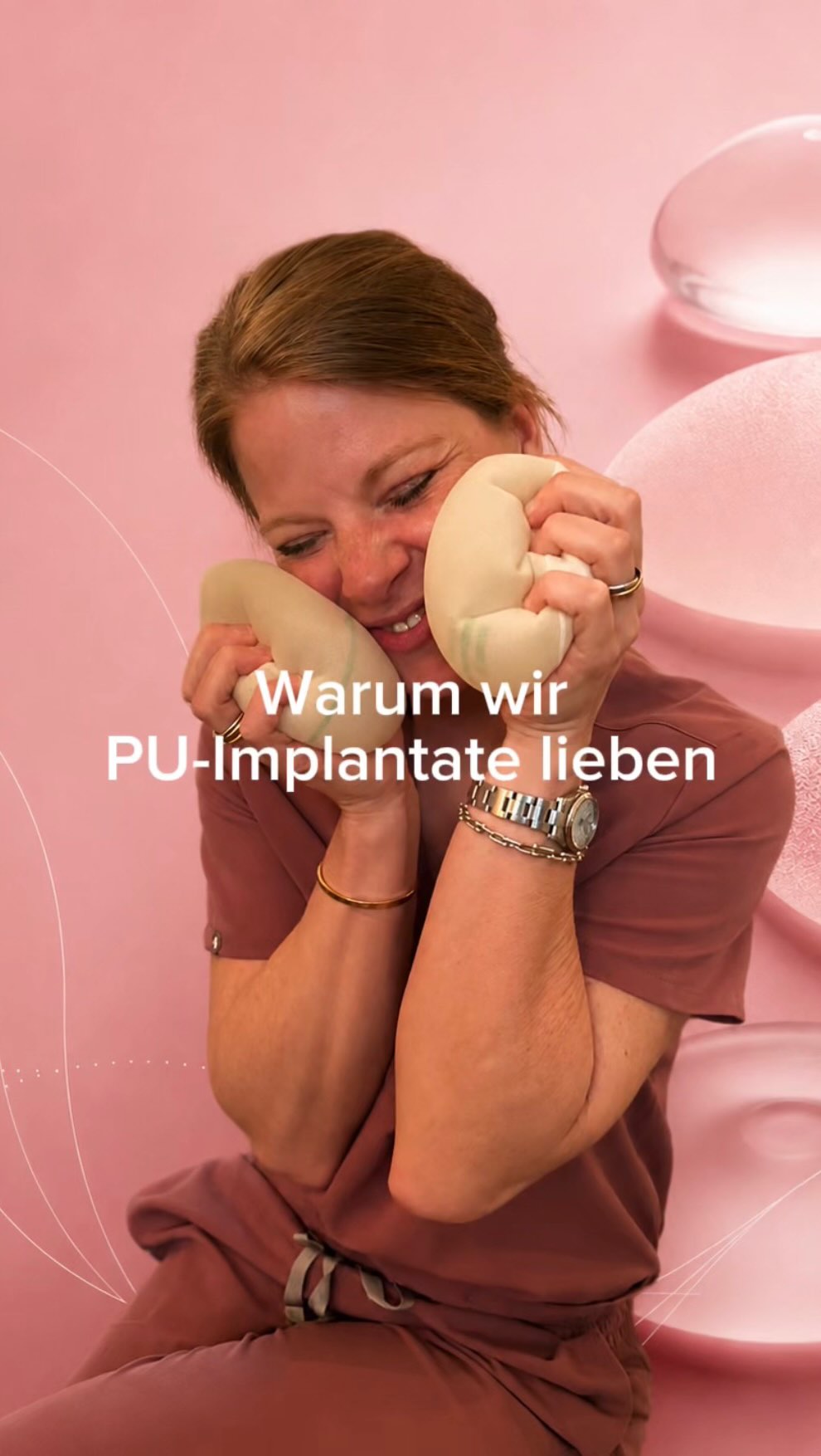 Mehr Halt, ein natürliches Gefühl und Ergebnisse, die langfristig überzeugen. In diesem Video erklären wir euch warum wir PU-Implantate lieben. 👉
#breastimplants #boobjob #plasticsurgery #aestheticmedicine #aestheticsurgery