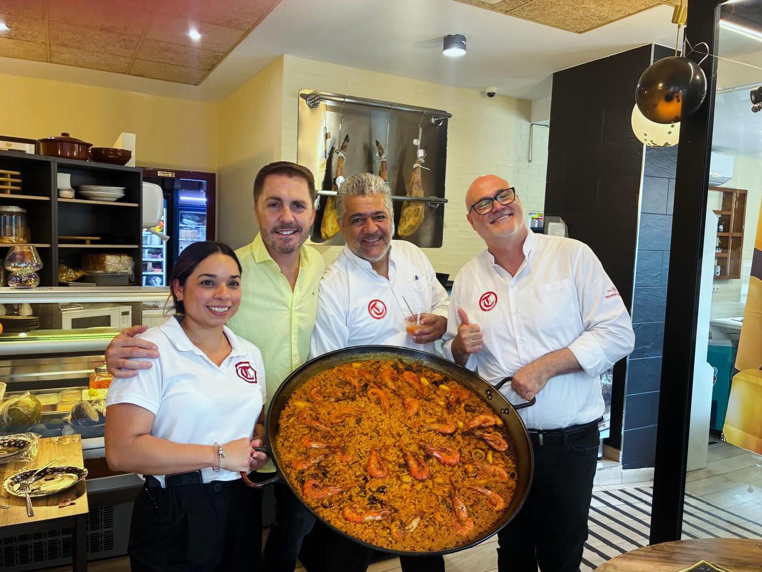 Siempre brindando el mejor servicio a nuestros clientes!
