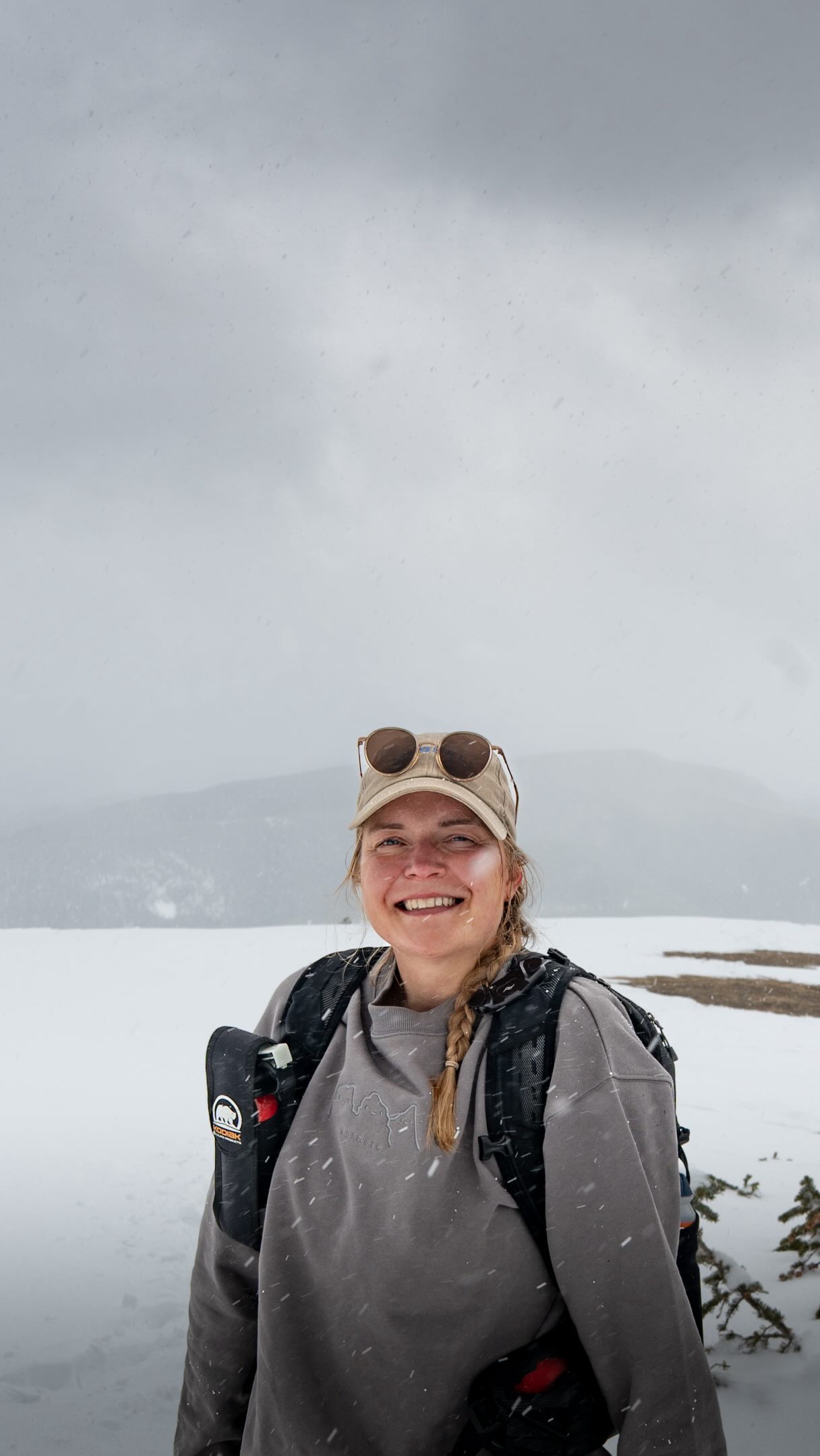 that’s what we call “a bit of snow”, right? 👀
Every spring, I talk to tourists who are surprised by the “spring” conditions in the canadian rockies. 😅❄️
A lot of people arrive expecting flowers, dry trails, and warm spring weather, because that’s what this time of year looks like in many places. 🌼 But in the rockies, spring works a little differently, especially at higher elevations 😅 (and even lower elevation hikes can still be snowy, icy, muddy, or hit by sudden winter storms).
we’ve had an unusually snowy season this year, and the melt will take time. Snow can stick around well into June (sometimes longer) depending on elevation, aspect, and recent weather. ❄️
a few things that can make your hike safer and help protect these beautiful places 👇
🥾 check current trail conditions before heading out (apps like @alltrails can help, but also check local reports)
❄️ check avalanche conditions if you’re entering avalanche terrain (avalanche.ca)
🦔 bring spikes/microspikes, because snowy and icy sections are still very common right at higher elevations
👕 pack layers. It can feel like spring in the valley and turn into a snowstorm higher up surprisingly fast
🛑 respect trail closures. Some areas (like parts of Spray Valley) are temporarily closed during melt season to protect muddy trails and fragile soil from damage while everything thaws.
And don’t be surprised if your spring trip to the Rockies turns into a winter wonderland expedition. 🩵☺️
_______
#springincanada #rockymountains #explorekananaskis #travelalberta #wildplaces