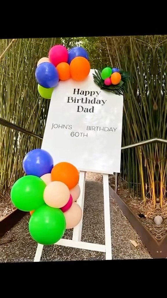 We Decorate. You Celebrate
@northerliesbeachbarandgrill
Happy 60th Birthday
#theballoonemporium #airliebeach #birthday #balloon #60thbirthday