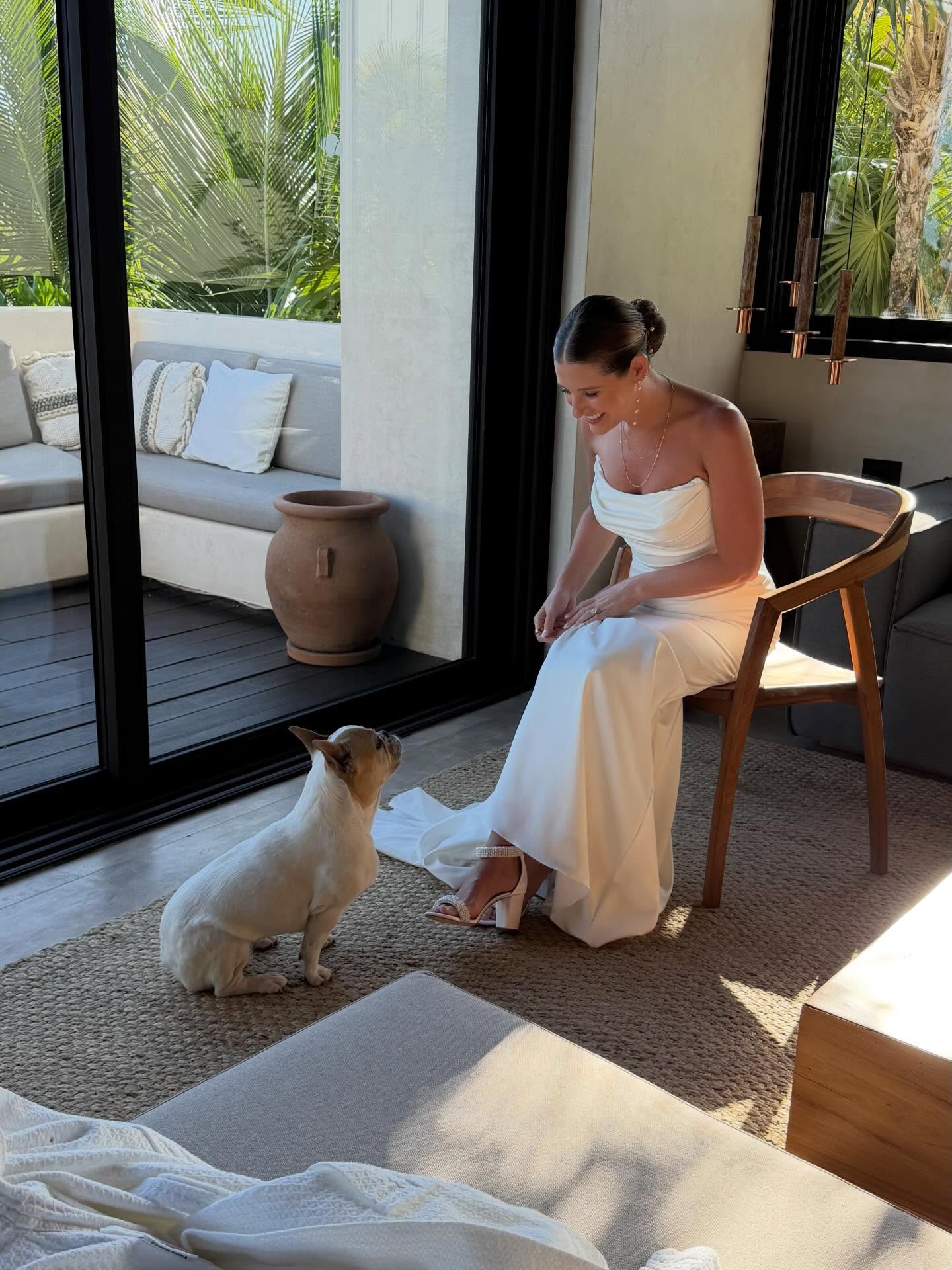 Part 1 from @madisonayerss wedding in Tulum. From the getting ready moments to the beach ceremony, champagne tower, and sunset, this day was perfection.❤️
#tulumwedding #beachwedding #destinationwedding #bridalhair #wedding