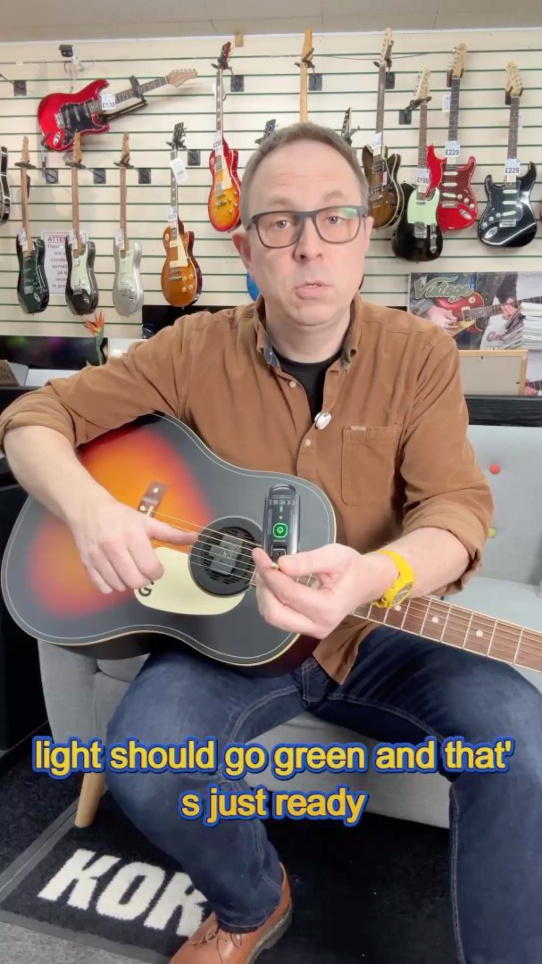 🎸 Going wireless with a Gretsch acoustic guitar!
In this final video, we'll plug the newly electrified Gretsch Jim Dandy into an Acoustic amp and listen to what the @ortegaguitarsuk Wireless Pickup System actually sounds like!
👉 Final part!
#AcousticGuitar #GuitarGear #WirelessGuitar #Gretsch #OrtegaGuitars #ortegaOSWS100