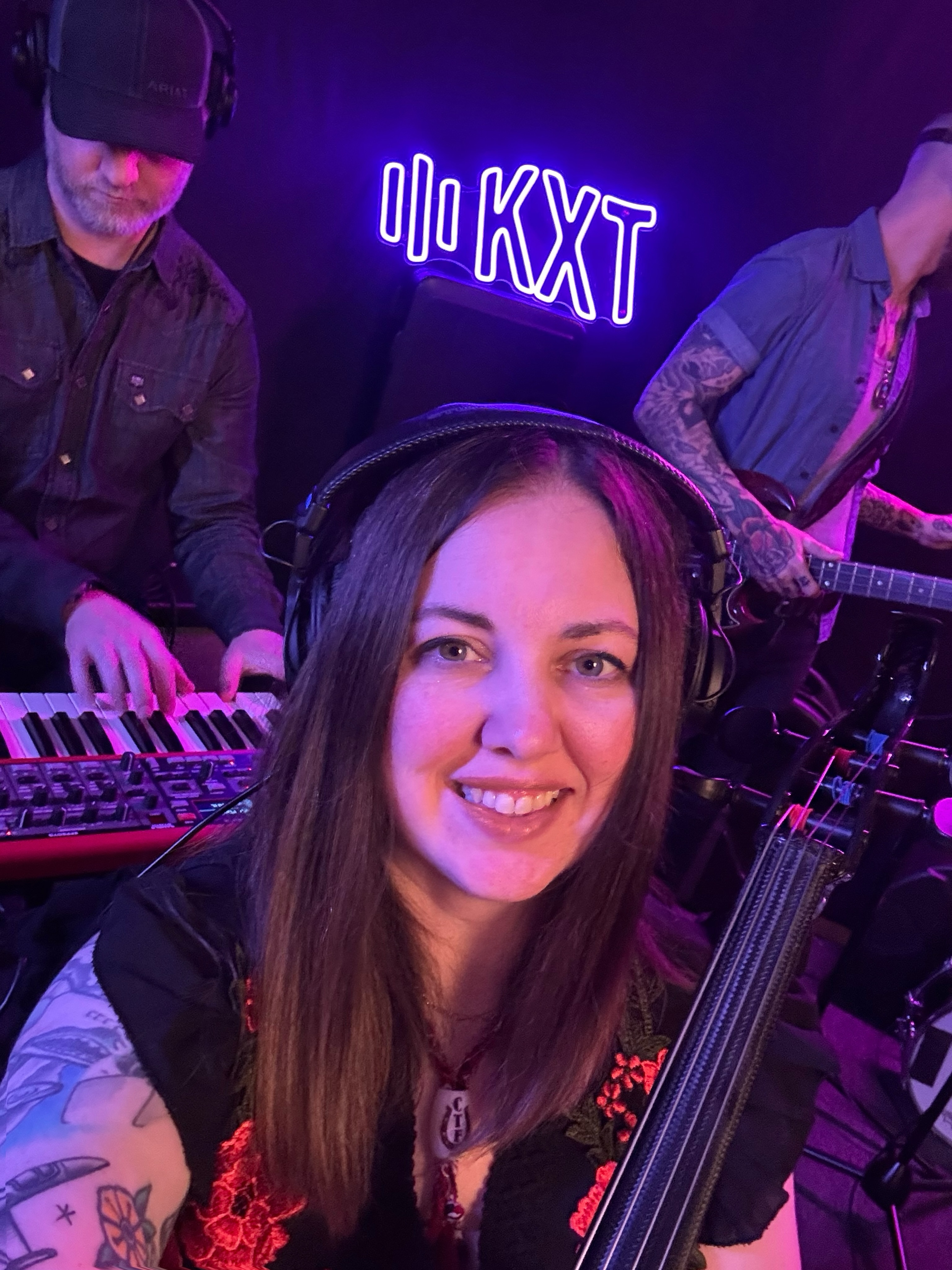 Great live recording session this morning with @cut_throat_finches at @kxtradio! Stay tuned for more.
#hearfortworth #ntxmusic #texasmusic #txmusic #cellist