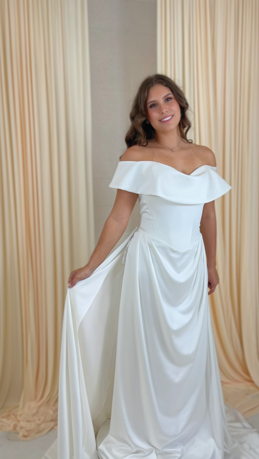 Minimalist brides, choose your favorite bridal look 🤍
A-line satin, structured mikado, sleek fitted crepe, or soft modern romance — timeless wedding dresses will always have our hearts. Clean silhouettes, effortless elegance, and elevated bridal fashion never go out of style.
Which bridal aesthetic are you saying yes to? ✨
#bridal #weddingdress #brides #engaged #wedding