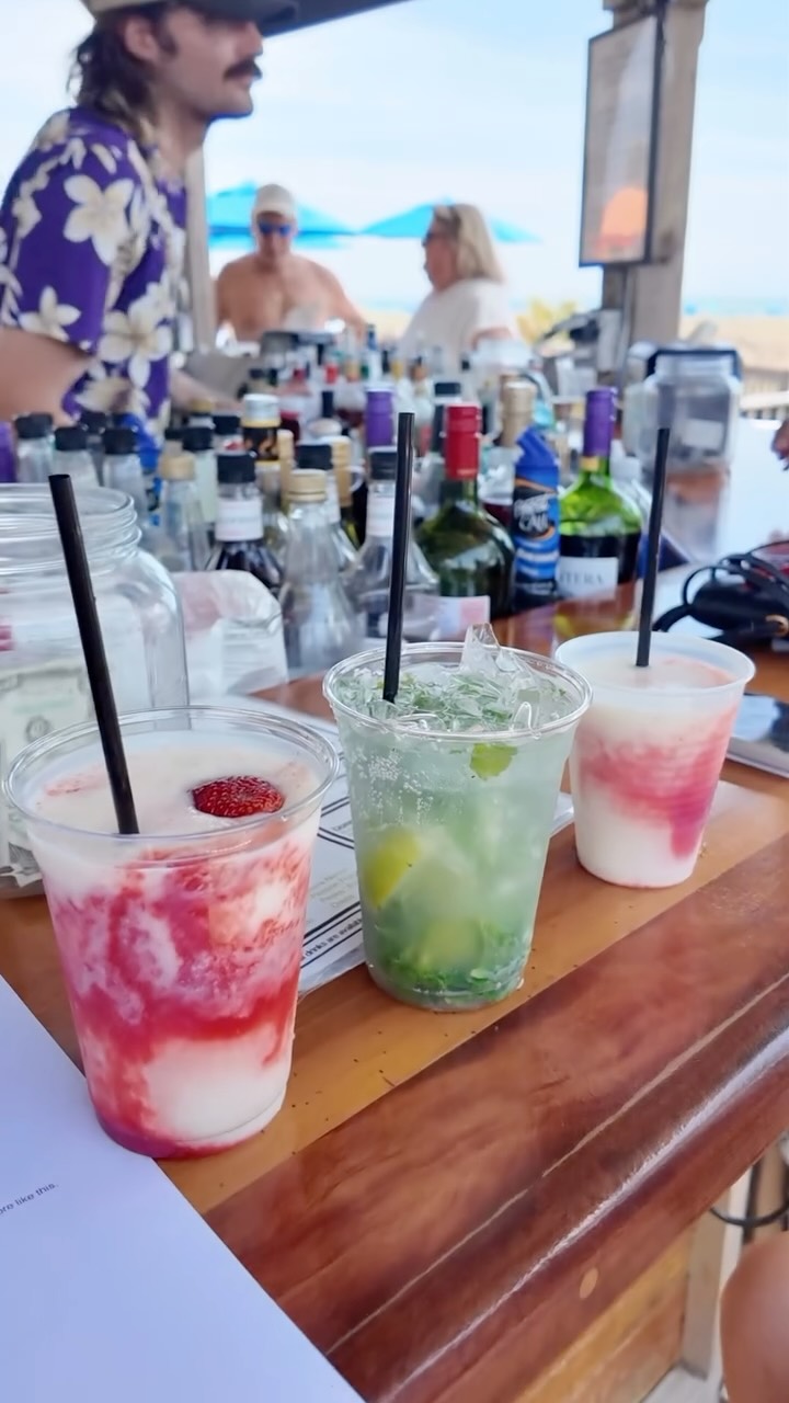 First stop in the beach bar series: Pool Bar Jim’s — tucked away near Coligny and one of those spots you almost feel lucky to know about. The kind of place you stumble into for one drink and stay for hours.🍹
This is your sign to take the beach path and order the frozen cocktail!! ☀️
Want to learn about more local spots on Hilton Head? Follow along!
#beachbar #hiddengems #colignybeach #lowcountryliving #hiltonheadbeachbar