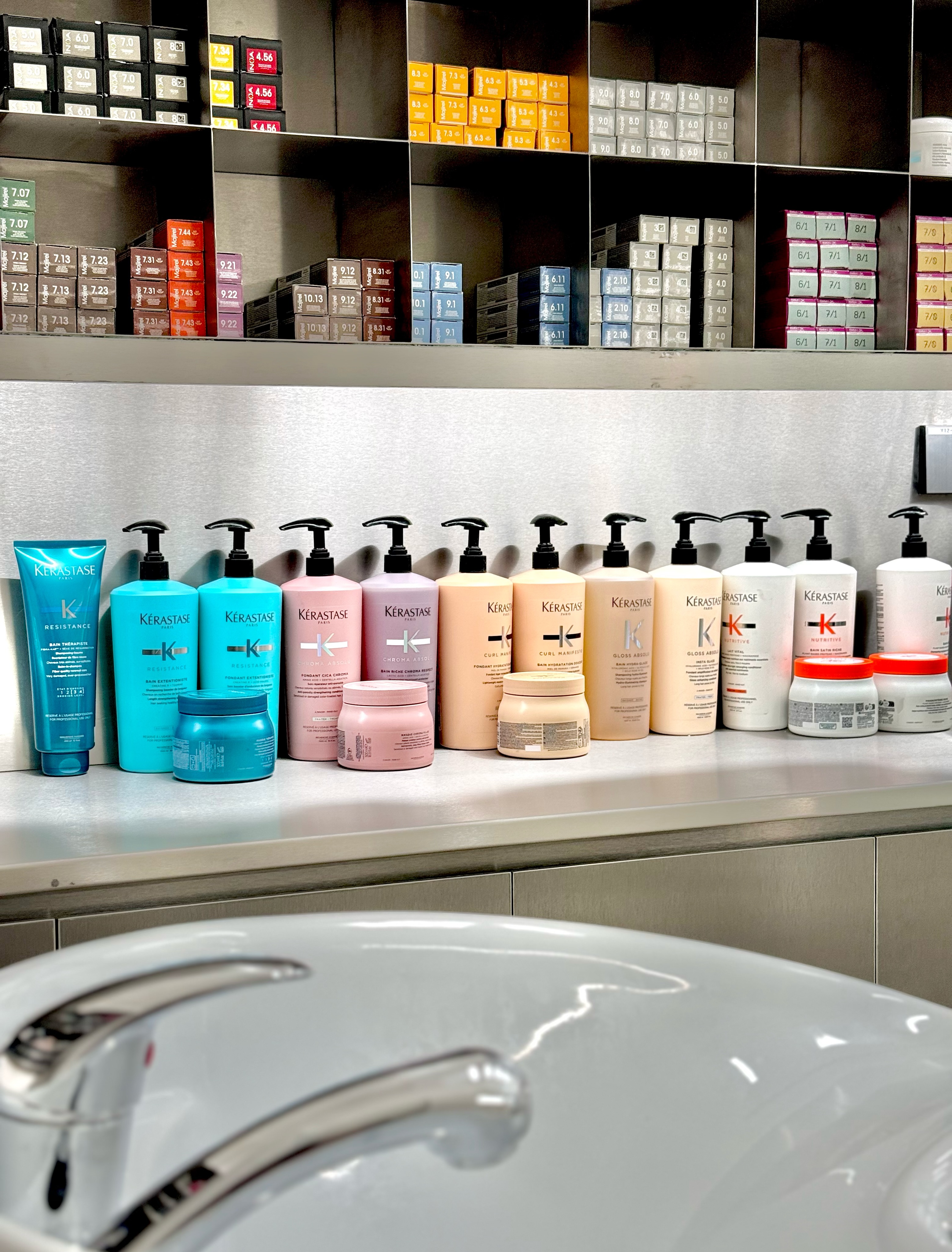 Trust us with your hair — we’ve got you 💇♀️✨
#HairDoha #BeautyBoxQatar #DohaSalon #HairCareQatar #QatarBeauty