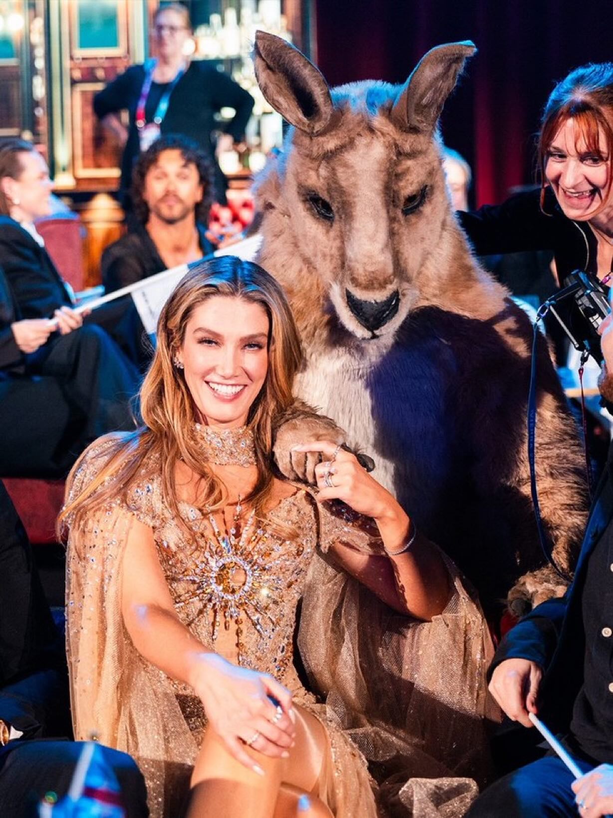 This is both the most iconic and cursed image in Australian Eurovision history. 😅
#eurovision #esc #sbseurovision #eurovision2026 #esc2026