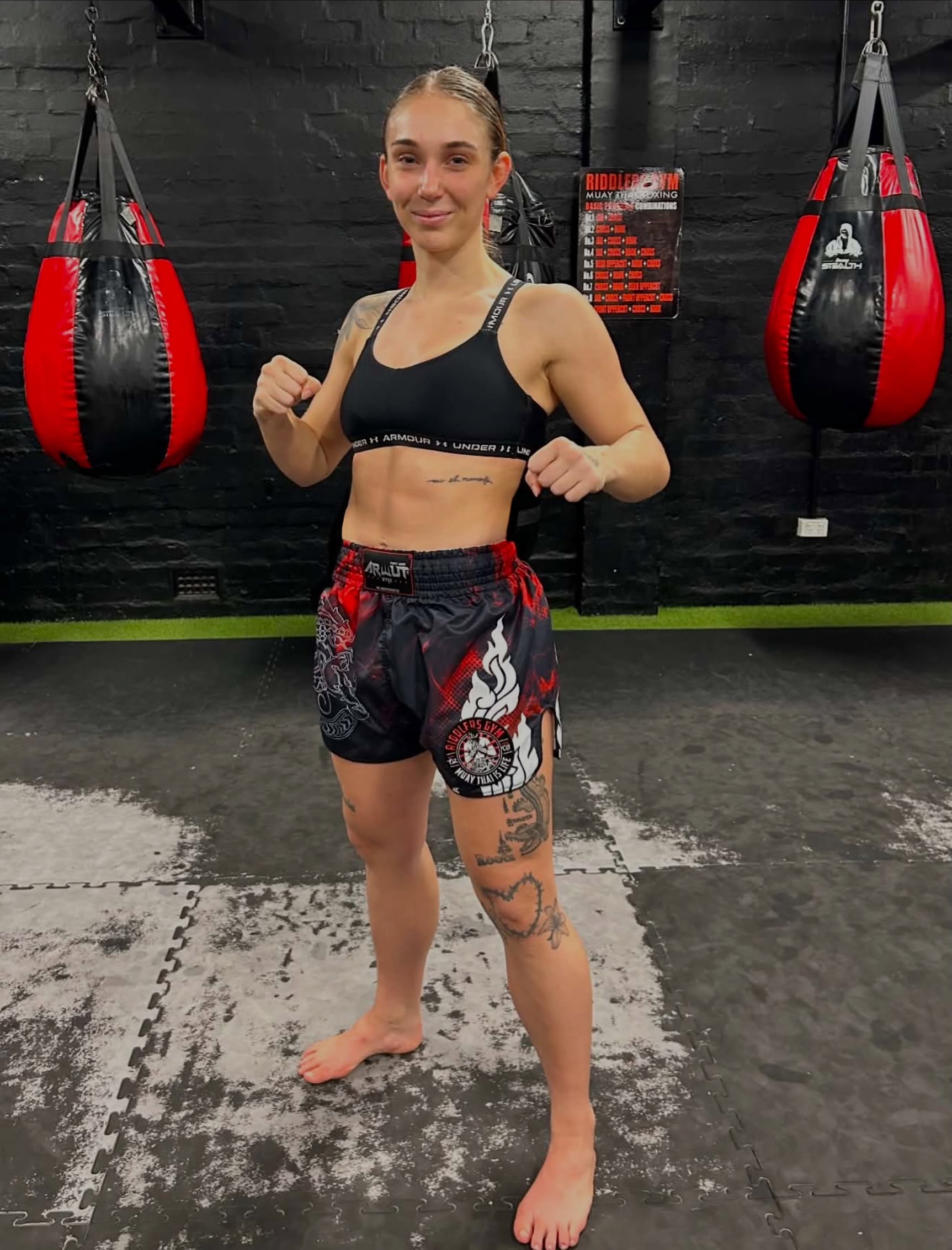 Final session last night for @courtney_lockley 👊🔥
She’s trained the house down and left no stone unturned throughout this camp.
Focused, prepared, and more than ready for this weekend’s bout at Roots 32 – Start A Fyah.
@rebellion_muaythai
See you soon, Melbourne. 🛫🥊
#riddlersgym #muaythai #nakmuayying #rebellionmuaythai #fightlife