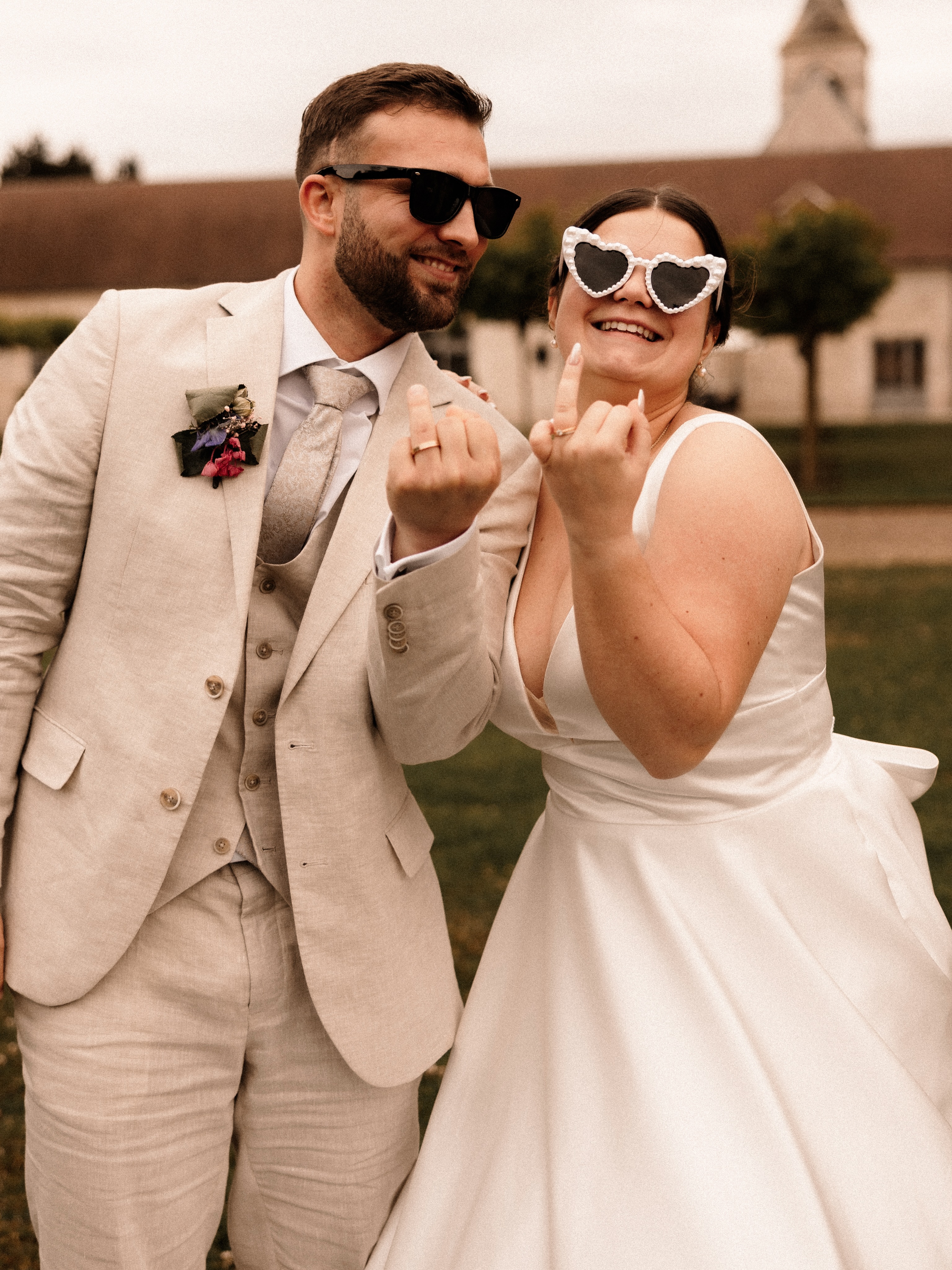 #wedding 🪩
C&C - Des rires du début à la fin, une team de folie, une énergie incroyable et tellement d’amour autour d’eux ✨
C’est exactement pour des journées comme celle-ci que j’aime raconter vos histoires.
Des moments vrais, spontanés, un peu bordéliques parfois… mais surtout remplis de vie 🤍
Que la saison 2026 commence ! 🪩😬💃🏻
📸 Elodie.B - Photographie
Photographe basée en Seine-et-Marne & IDF.
Mariage, Maternité, Naissance & Famille.
🌐 www.elodiebphotographie.com
@elodie.bphotographie
elodie.b-photographie@outlook.com
#photographe77 #photographeseineetmarne #photographeiledefrance #photographemariage photographemariage77 photographematernite photographematernite77 photographegrossesse photographegrossesse77 photographeparis shootinggrossesse shootingbebe shootingnaissance shootingnaissance77 shootingmaternite77
