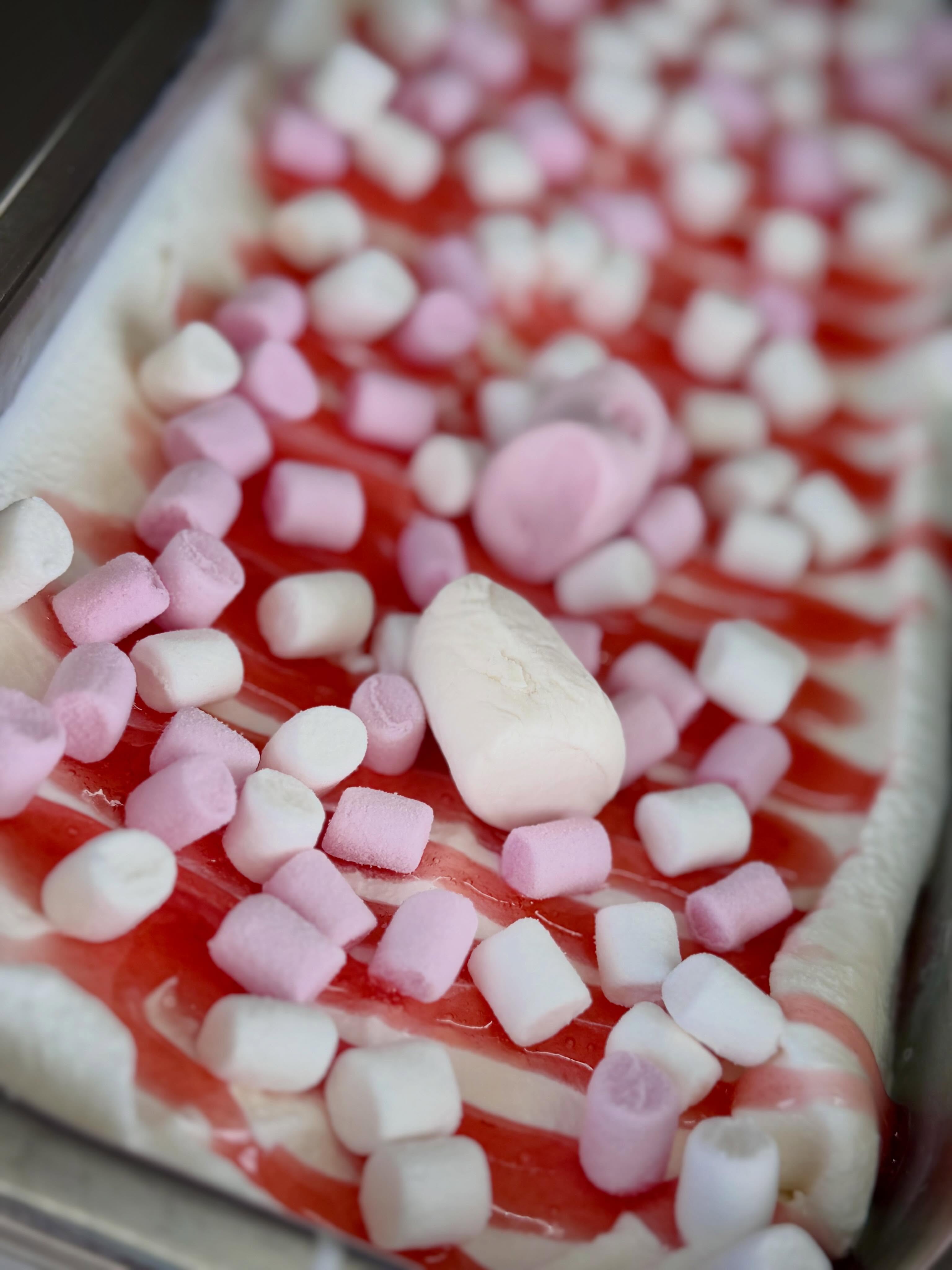 Strawberry Marshmallow Ripple - One for the kids big and small or just young at heart 🍓