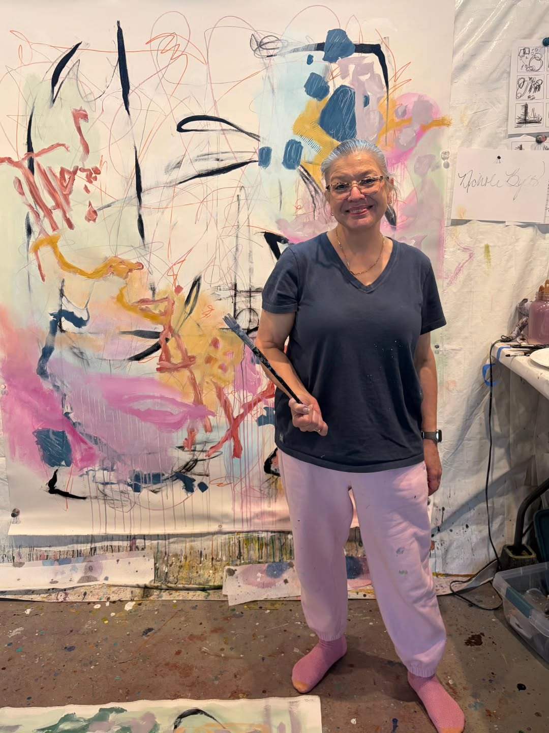More painting in pink sock moments, please 👩🏼🎨💕