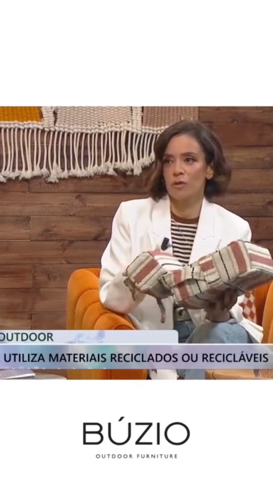 Estivemos no programa @Intercidades, à conversa com a @ritaferrorodrigues, para apresentar a Búzio.
Obrigado ao @portugalfazbem, pela oportunidade
A nossa maior preocupação é entregar um produto de qualidade, confortável e produzido com o menor impacto ambiental possível.
Veja a entrevista completa no canal @contala.pt
Episódio 60.
#buziooutdoor
#contala.pt
#outdoorliving
#sustentabilidade
#Portugalfazbem