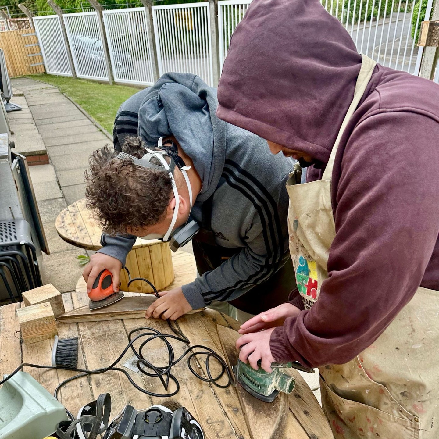 What an amazing and busy week our team has had! 🌟
Everyone has been working so hard on a variety of exciting projects, and we are so proud of what has been achieved. We have now successfully managed to transfer pictures onto mugs for printing, and we’ve also been creating life-size budgies — and they are looking absolutely fantastic! 🦜☕
A huge well done to everyone for all of their hard work, creativity, and dedication.
To make the week even more special, we ordered the ice cream man to attend REACH 🍦 and baked some lovely homemade scones for everyone to enjoy! 🧁
There’s still so much more to come, with new skills being learnt every day and new equipment arriving soon… exciting times ahead!
Watch this space 👀