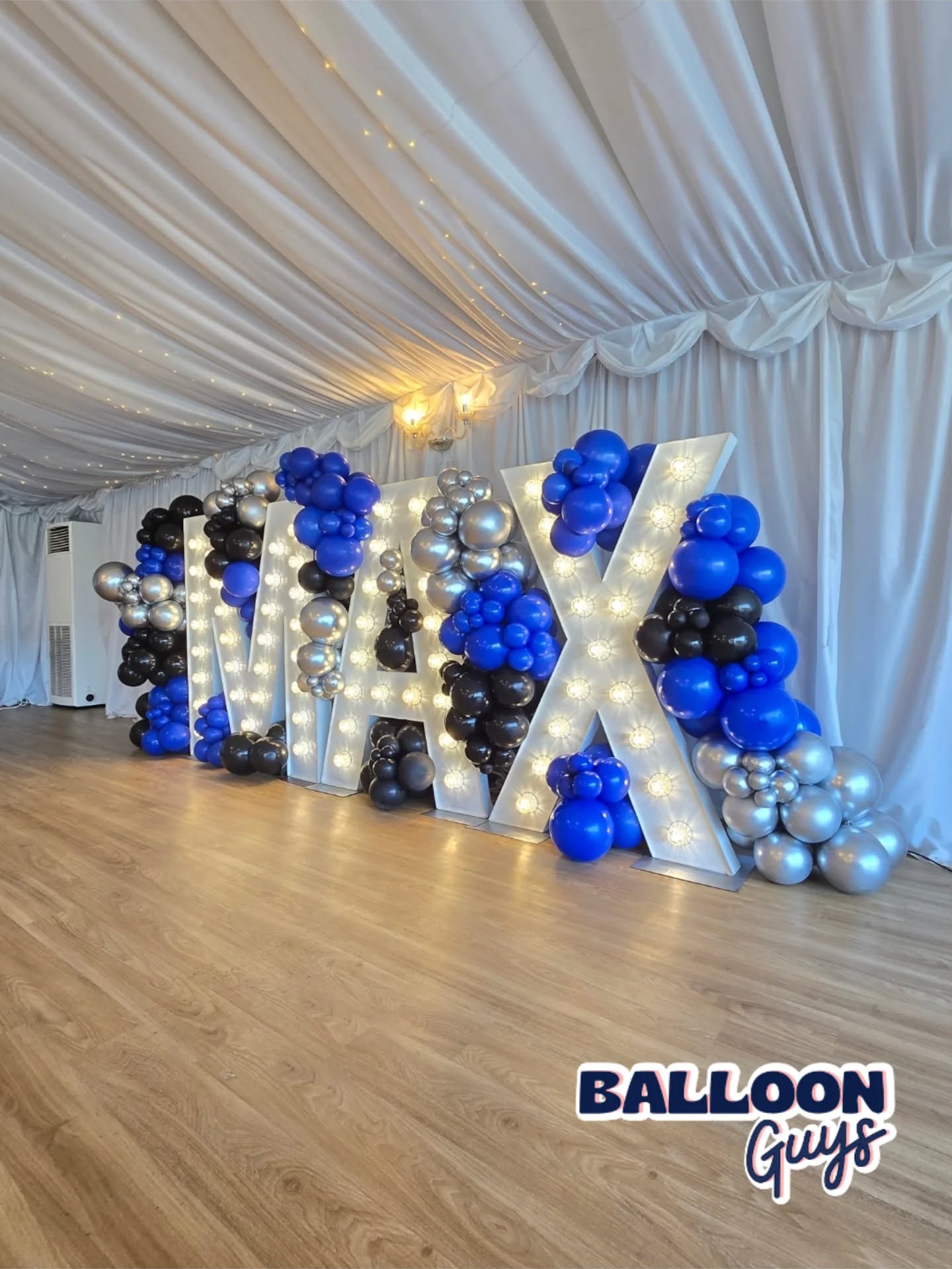 Max's Barmitzvah celebrated in the lovely London Cricket club @london.shenley.club
Using blue and black balloons to incorporate the invite colours.
The 5ft metal letters where sturdy and dazzled in the marquee.
Once the letters where dressed.
We unloaded the 15 Bubbles and LED light up Bubbles & large balloon bouquets to ad colour throughout the room.
Max has a wonderful Barmitzvah and we congratulate him hugely.
www.balloonguys.co.uk
#Barmitzvah #Shenley #venuesherts #ledletters #barmy2026