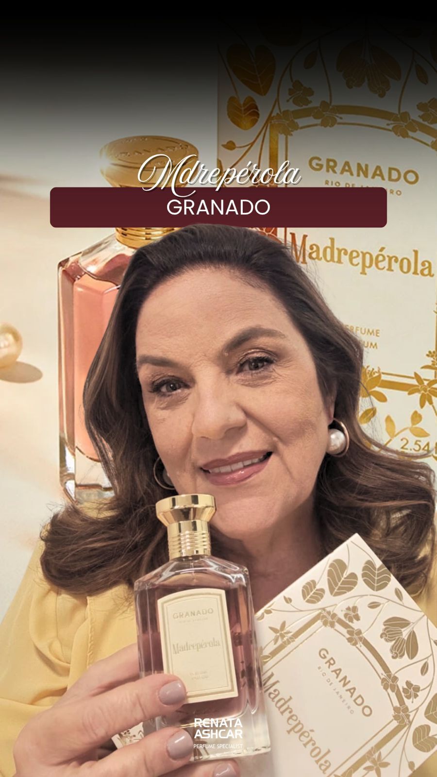 MADREPÉROLA
GRANADO
🌸 Pessoal, recebi por aqui o lançamento Madrepérola, da Granado, e já posso dizer: que fragrância maravilhosa.
🤍 É um perfume feminino, envolvente, cremoso e extremamente encantador.
💐 Estou simplesmente apaixonada por esse novo perfume, que traz um buquê floral intenso, elegante e muito gostoso.
🍊 Na composição, temos flor de laranjeira, tuberosa e ylang-ylang, que para mim entrega essa característica super solar e luminosa.
🌶️ A saída cítrica vem com um toque vibrante de pimenta preta, trazendo personalidade logo nos primeiros segundos.
🤎 No fundo, o sândalo, o musk e a fava tonka dão todo esse caráter cremoso, confortável e envolvente para a fragrância.
✨ O resultado é um perfume marcante, feminino e sofisticado, daqueles que chamam atenção de um jeito elegante.
👏 Granado, mais uma vez, de parabéns.
💫 Madrepérola tem tudo para ser um grande sucesso.
💬 Me conta: você já experimentou esse lançamento?
@granadooficial @sissifreeman @higo_marketing
#Granado #MadrePérola #PerfumeFeminino #PerfumariaBrasileira #LançamentoGranado