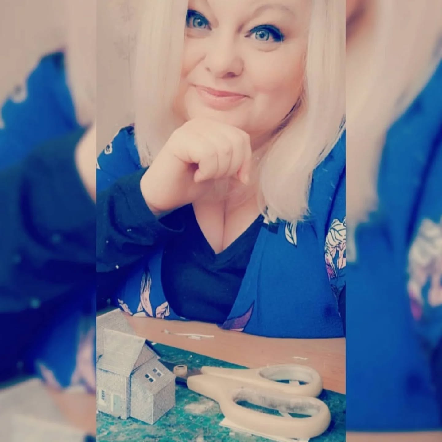 Hello 👋 sheena here owner maker and creator of suitcasetrains
Popping on to say hello told old and new followers
Thank you for your continued support and love.
Lately again I've been getting hateful comments whilst I know this comes as part and parcel of social media.
However I will not stand for lewd comments ( remember it only makes you look thr stupid one )
Just be kind or scroll on by !!!
Thanks again ..sheena
#womaninbiz #smallbiz #miniatureartist