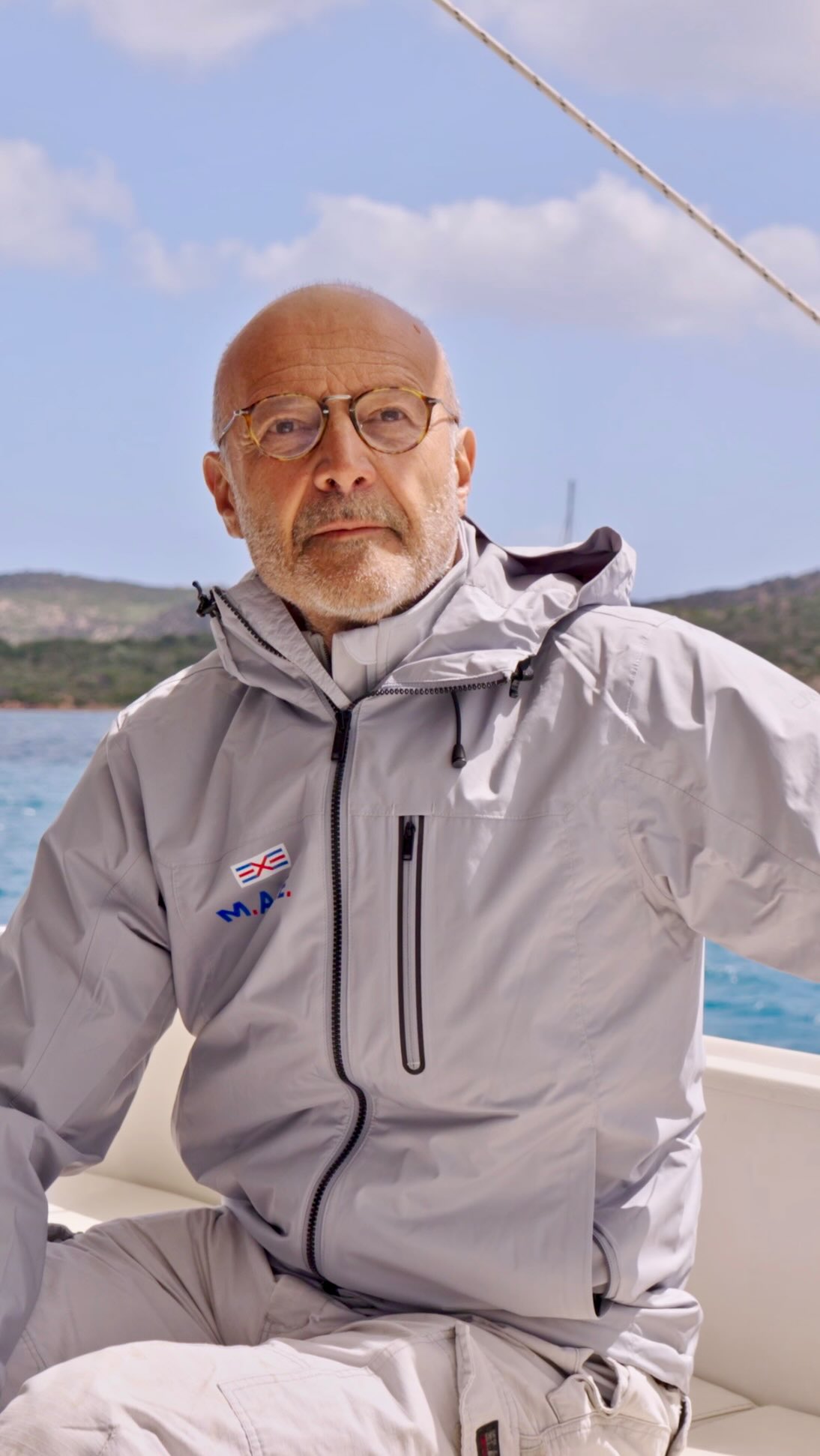 Paolo Bordogna, Presidente @cvcaprera, ci racconta come il Progetto M.A.R.E. si inserisce all’interno dei pilastri della Fondazione che si impegna a promuovere la salvaguardia dell’ambiente marino e il benessere delle persone attraverso il contatto diretto con il mare e la pratica della vela.
Educazione, ricerca e divulgazione sono i principi che guidano le sue attività: un impegno costante per diffondere il rispetto del mare, tutelare gli ecosistemi e contribuire al miglioramento della salute del Mediterraneo. ⛵️🔬
~
Paolo Bordogna, President of Centro Velico Caprera, shares how the M.A.R.E. Project reflects the Foundation’s mission to promote marine conservation and people’s well-being through direct contact with the sea and the practice of sailing.
Education, research, and outreach are the principles that guide its activities: an ongoing commitment to spreading respect for the sea, protecting marine ecosystems, and contributing to the health of the Mediterranean. ⛵️🔬
A project by @cvcaprera
Scientific partner @oneoceanfound
#progettoMARE #aboutMARE #CentroVelicoCaprera
#MarineResearch #RespectTheOcean
