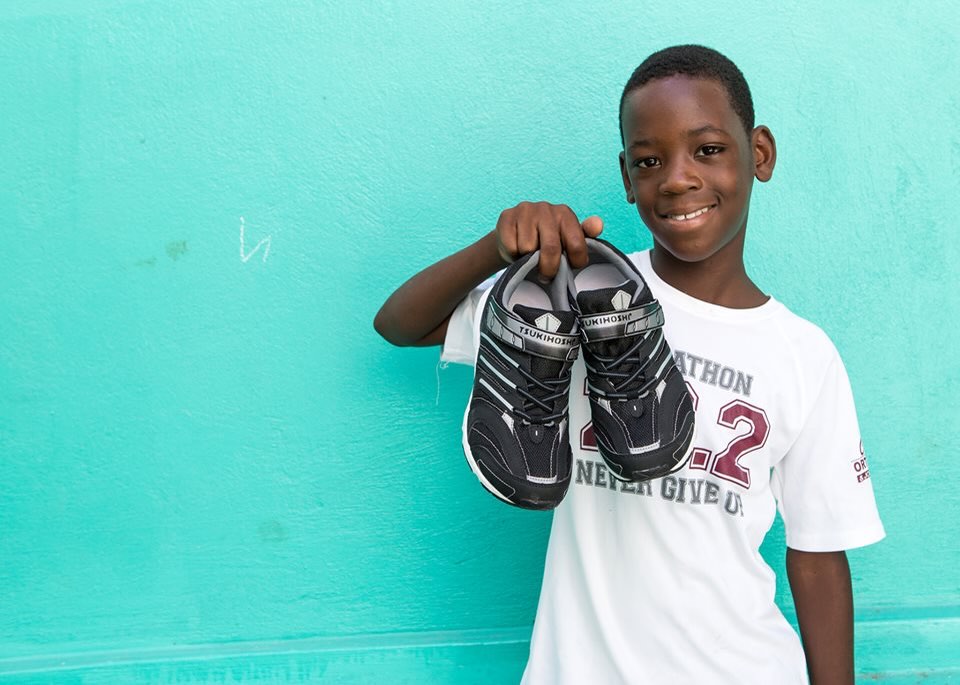 Hey friends! ❤️
I’ve been working really hard to bring this special event to life in partnership with @soles4soulscanada
Together, we’ll be gifting over 250 pairs of brand new shoes to underserved and at-risk kids from communities here in Manitoba.
We have 9 schools attending, and every child will receive a personalized shopping-style experience, including being fitted with brand new shoes and socks just for them.
To make this day possible, we need lots of helping hands.
If you’re available on June 20, 2026 and could spare some time between 11:00 AM–3:00 PM (UOFM) it would mean so much.
Those who know me know how passionate I am about working with at-risk youth, so being able to bring together two things I care deeply about has been extremely rewarding.
Let’s give these kids the experience they deserve.
Message me if you’d like to volunteer, or use the link in my bio. Thank you so much for your support