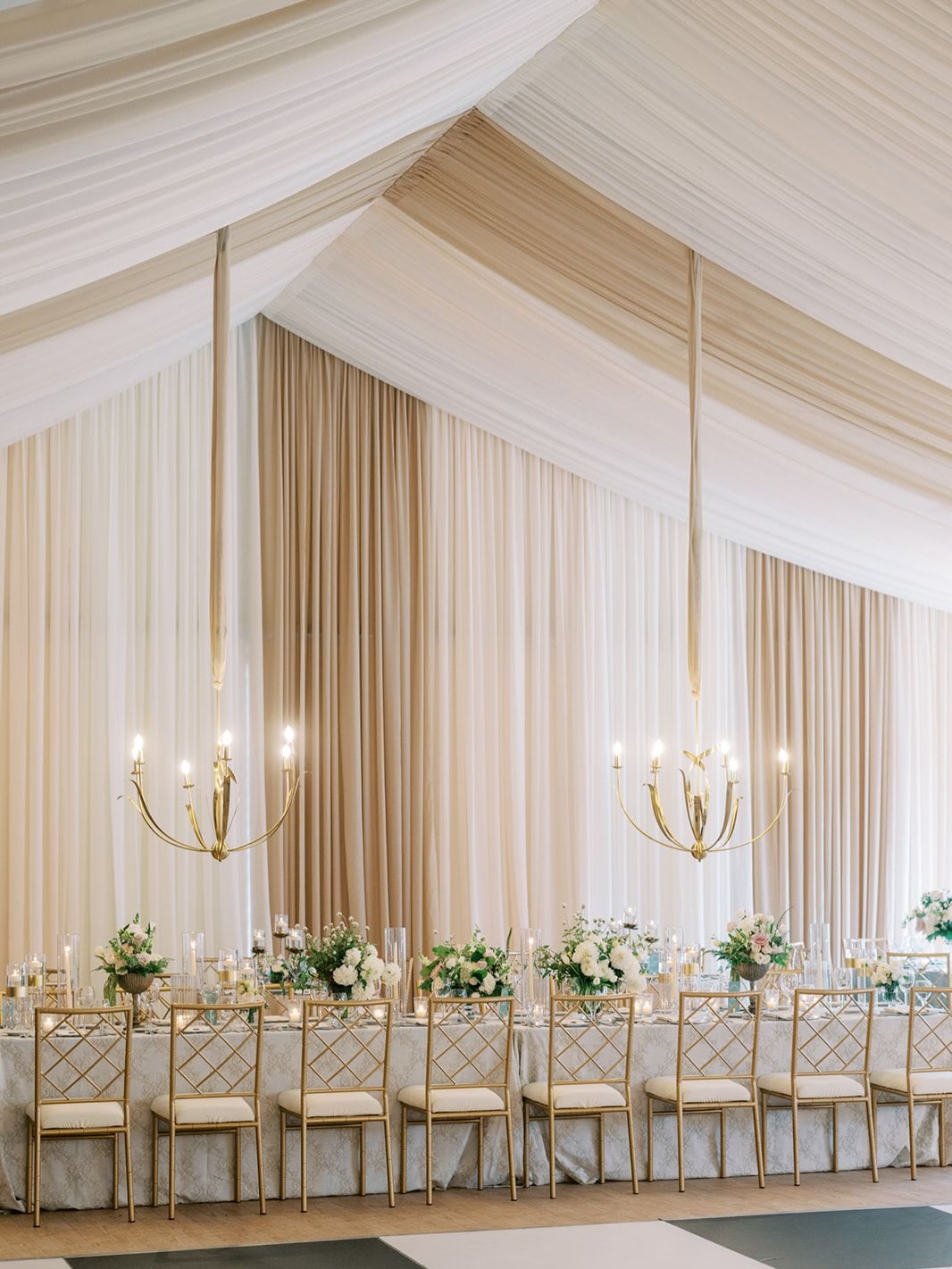 It’s WEDDING WEDNESDAY and we’re talking drapery, because it might just be the most underestimated design element in the room. Here’s what the pros know: drapery controls the visual height of a space, hides unsightly walls or tent poles, and instantly elevates the entire atmosphere before a single floral arrangement hits the table. The result? A reception that feels intentional, luxurious, and completely unforgettable!
Let’s build your dream tablescape from the ceiling down: bit.ly/PartyTables #LinkInBio
Photography: @demimabry
Planning & Design: @katrinahutchinsevents
Floral Design: @thebloom_room
Tent: @partyreflections
Draping: @partytables_linensanddrapery
Rentals: @partyreflections @newsouth_eventrentals @curatedeventscharlotte @lolavalentinadesigns
Linens: @nuagedesignsinc
Venue: @mintmuseumevents
Band: @evolutionpartyband @eastcoastentertainment
Strings: @carolina_royal_strings
Catering: @bestimpressionscaterers
Stationery: @olivepaper
Calligraphy: @delightedcalligraphy
Transportation: @silverfoxlimos
Cake: @mariannetayloecake
Beauty: @juliewongmakeup @annapham_hair
Bridal Shop: @ladiesoflineage
Gown Designer: @mirazwillinger
Groom Suit: @omjclothing
Rolls Royce: @carolinaclassiccarrentals
#WeddingDesign #EventDrapery #WeddingDrapery #CustomDrapery