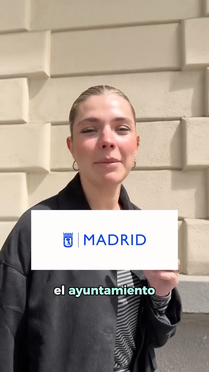 52 pisos de alquiler en Madrid entre 700€ y 1.000€ al mes: ¿cumples los requisitos para entrar al sorteo?
Almeida promete que nunca pagarás más del 30% de tus ingresos. Pero hay letra pequeña: entre 18 y 50 años, cinco años empadronado en Madrid y ganar entre 42.000 y 68.000 euros al año. Tienes hasta el 11 de junio para inscribirte en emvs.es @emvsmadrid
#vivienda #madrid #alquiler #emvs #asequible