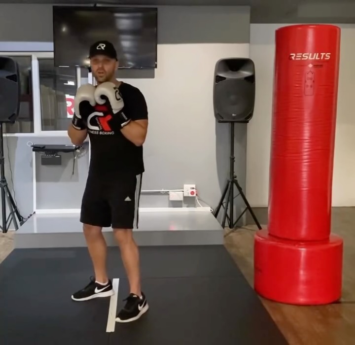 Technique is key when it comes to achieving results. 🥊
Check out our boxing technique warm-up — covering the fundamental movements of Fitness Boxing at CResults Fitness Boxing. We have branches in Bryanston and Houghton🥊
#Boxing
#FitnessBoxing
#BoxingWorkout
#BoxingTraining
#BoxingTechnique
