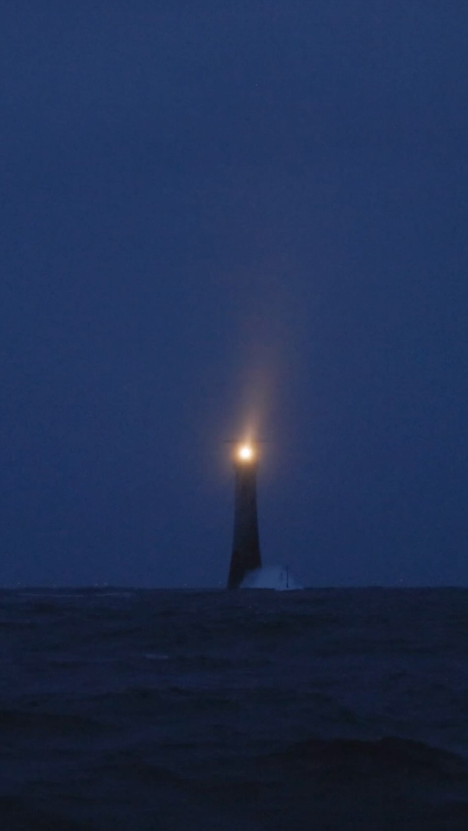 Vivre penché, 24h sur 24. 🌊⛵
Jour 2 sur la 57e Solitaire du Figaro Paprec, et les solitaires commencent à retrouver leurs marques... mais la mer n’a pas dit son dernier mot 🌊
Les prochaines heures promettent d’être très, très penchées. 😅
👉 Liens en bio pour suivre la course en direct !
🎥 Falcone Production / La Solitaire du Figaro Paprec
#LaSolitaire #icinaissentleslégendes