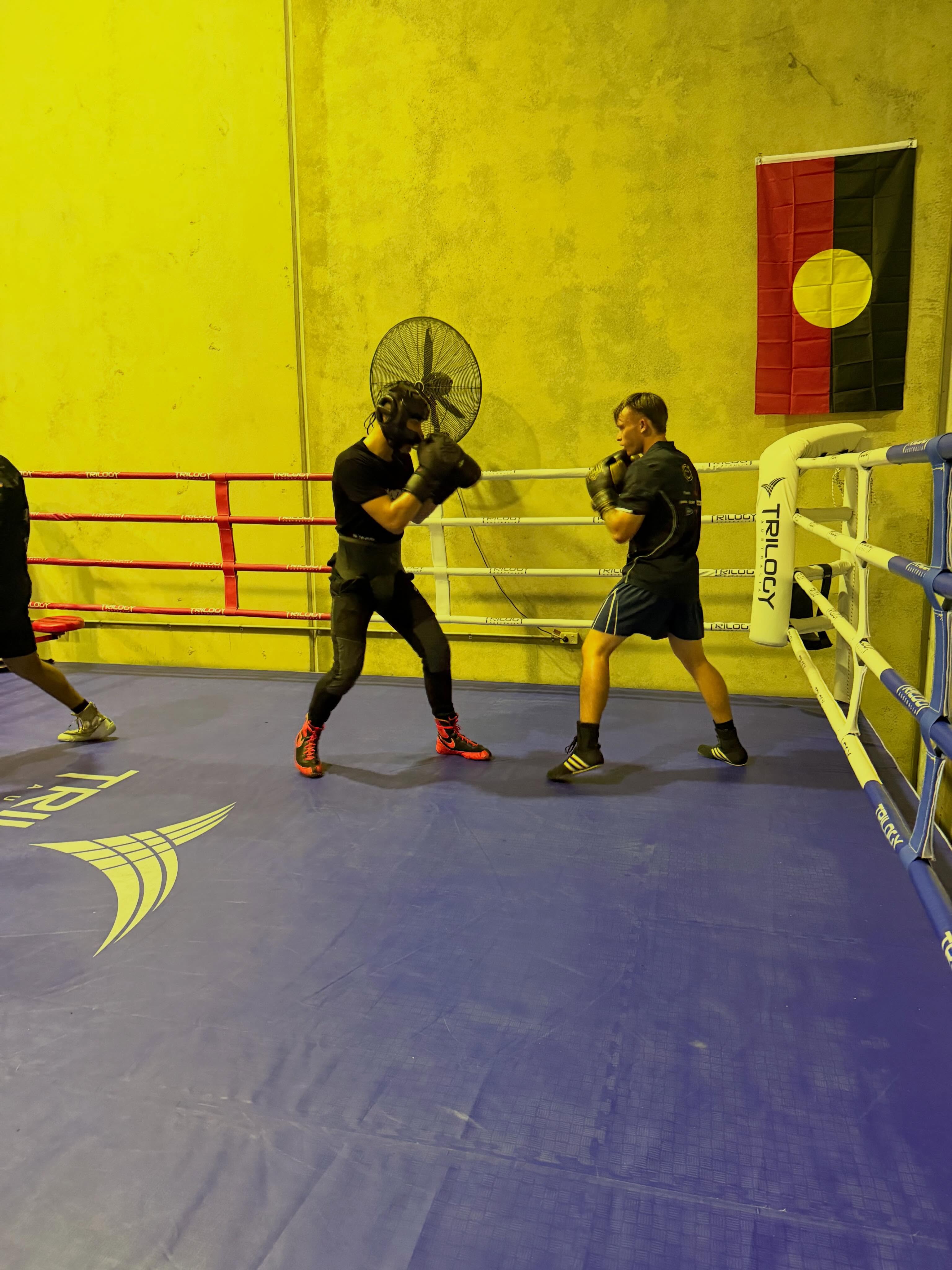 Bit of light moving around from last week🥊 #boxing #mentalhealth #womansboxing #kidsboxing #proboxing