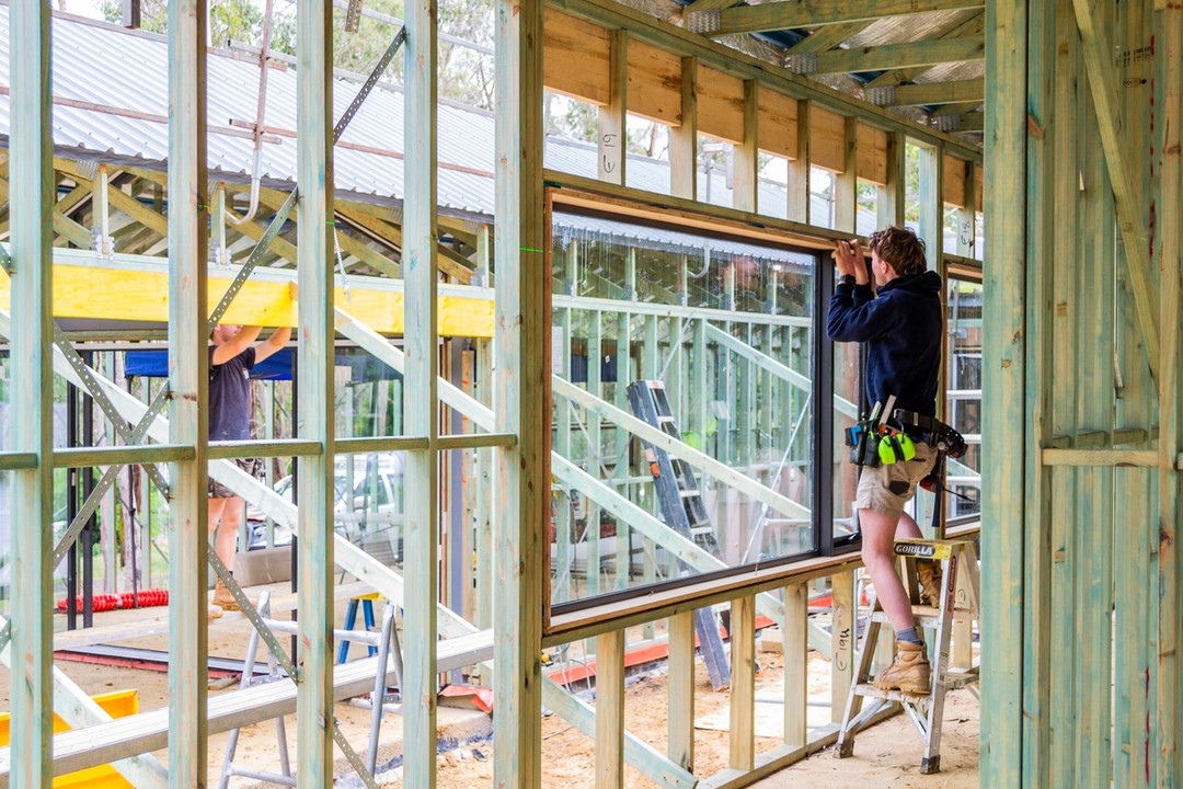 Getting a build to this stage on schedule depends on more than what happens on site. Supplies like window and glazing units arriving on time, fitted by the right people - BuildTrend's network of trusted subcontractors and suppliers across the Macedon Ranges is what keeps every project moving without the gaps.
#buildtrendhomes #macedonrangesbuilder #customhomebuilder #residentialbuilder #designandbuild
