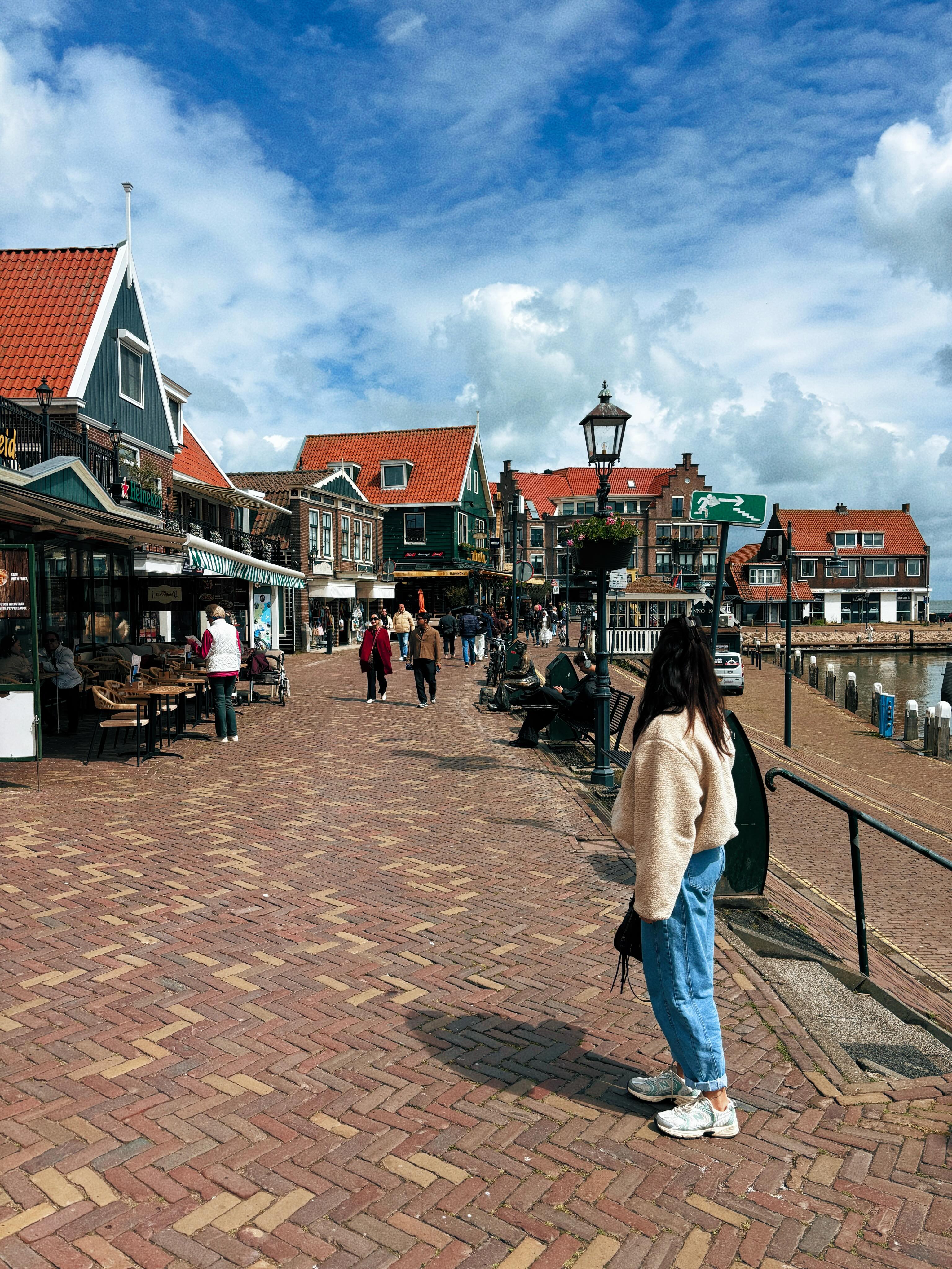 A viagem acabou, mas as memorias ficam! e quero muito eterniza-las aqui! 🦋 Volendam & Marken foram uma das melhores surpresas dessa viagem! 🐮🐐🐖🐃