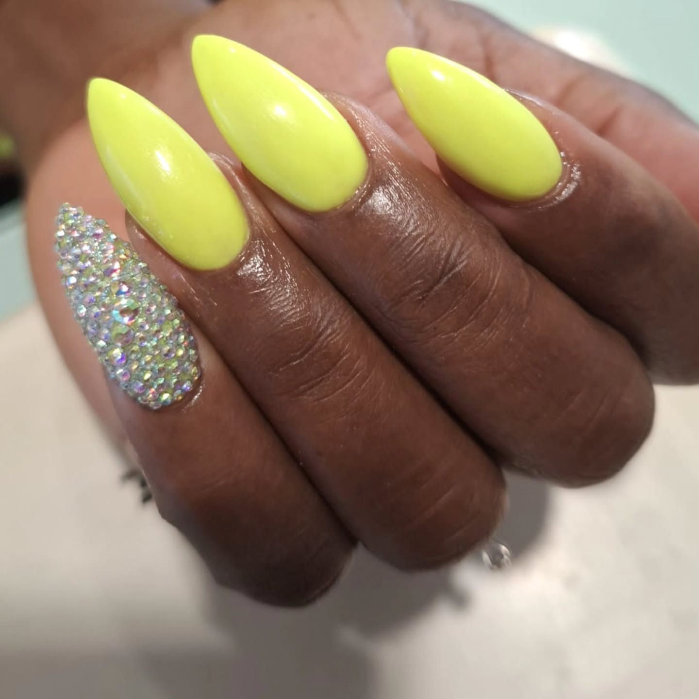 An exclusive atmosphere : a quiet environment away from the typical busy salon rush , sit relax, and enjoy a more personalized service.
#LinkInBio #NailsHairSpaservices #Selfcare #Lifestyle #BermudaNails