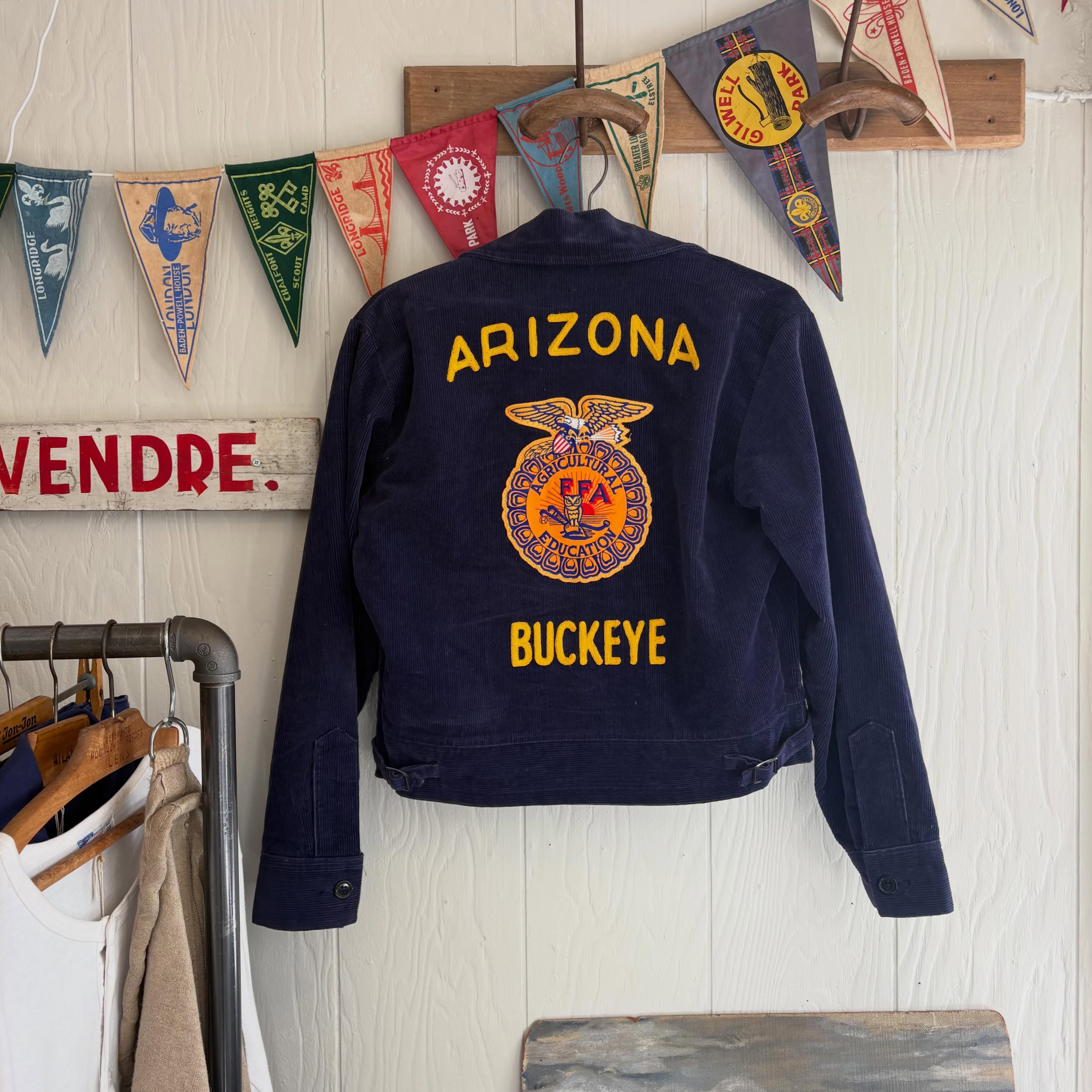 Wear a piece of history. 🚜 Founded in 1928, the iconic blue FFA jacket is a true piece of American culture. This piece is vintage, gently worn with character that only gets better with age.
This piece features attractive ‘Arizona, Buckeye’ chain stitching to back and an FFA patch to chest.
Fashioned in the traditional deep blue cotton corduroy with side buckles, this jacket is sure to attract compliments and would make a great addition to any vintage wardrobe! Best fit a Men’s XS S or Women’s S M.
Available now in-store & online. First come, first served!
bobbyanddandy.com
#FFAjacket #vintageffejacket #vintageffa #vintageffajackets #vintagefuturefarmersofamerica
