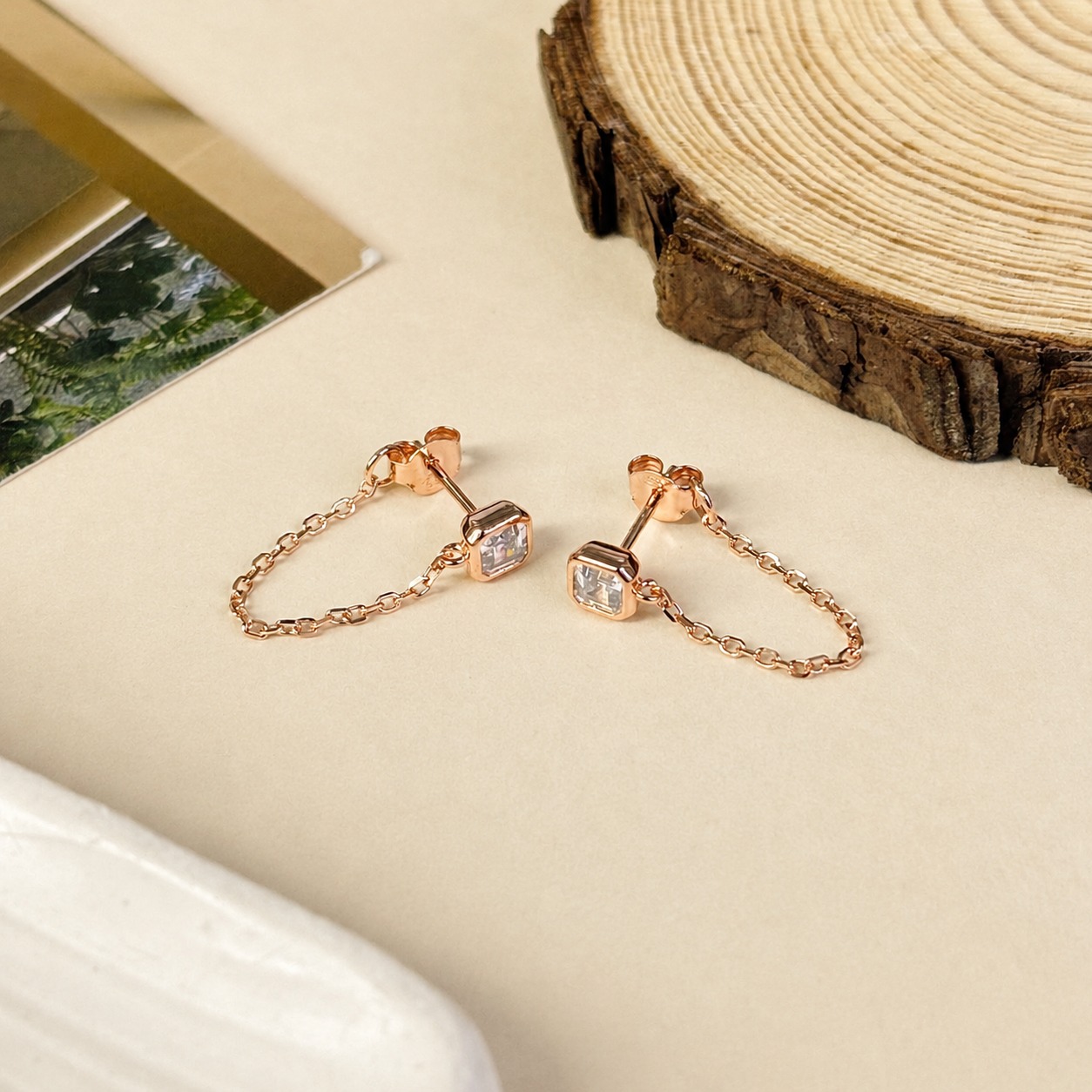 925 sterling silver link chain earrings with sparkling CZ stones, designed for timeless elegance.✨
#silver925 #wholesale