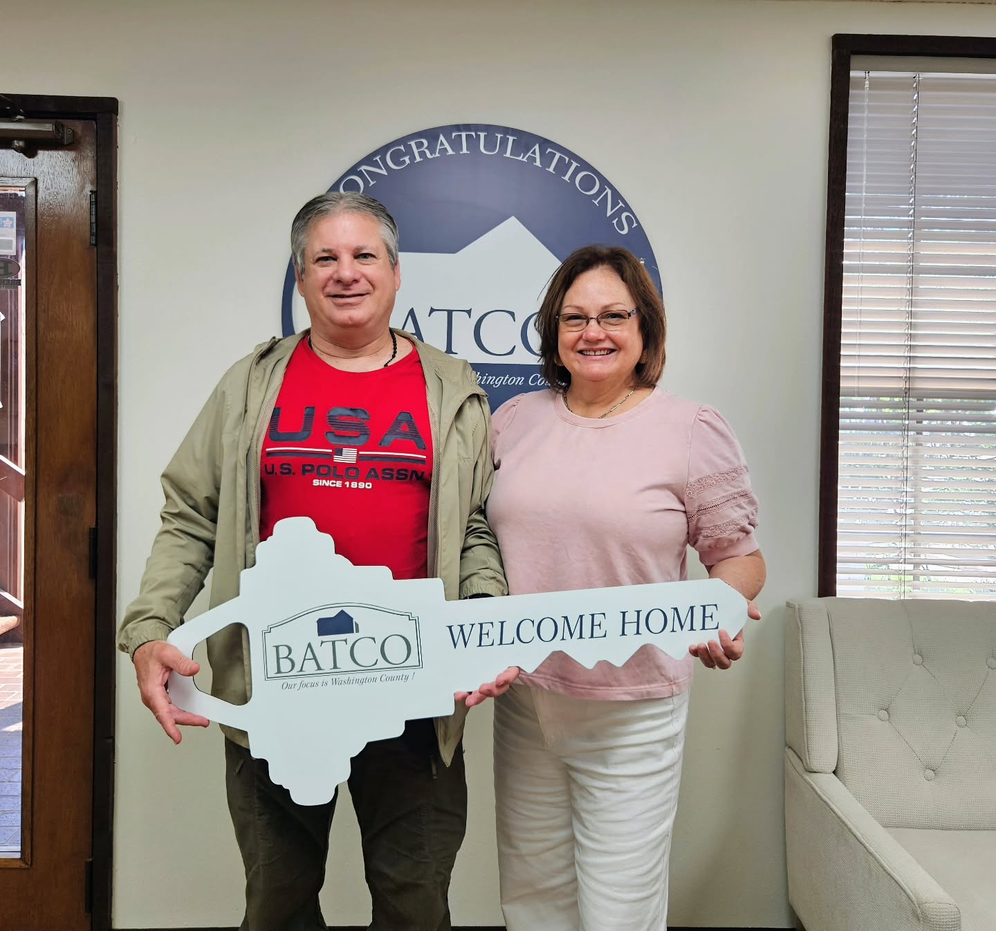 Cheers to new beginnings! 🏡🔑
Congratulations to these new homeowners on closing day! We loved being part of this special moment alongside their realtor, @courtneymciverblalock. From everyone at Brenham Abstract & Title, we wish you all the best as you settle in and make countless memories together. ✨️
#BATCO #ClosingDay #realestate