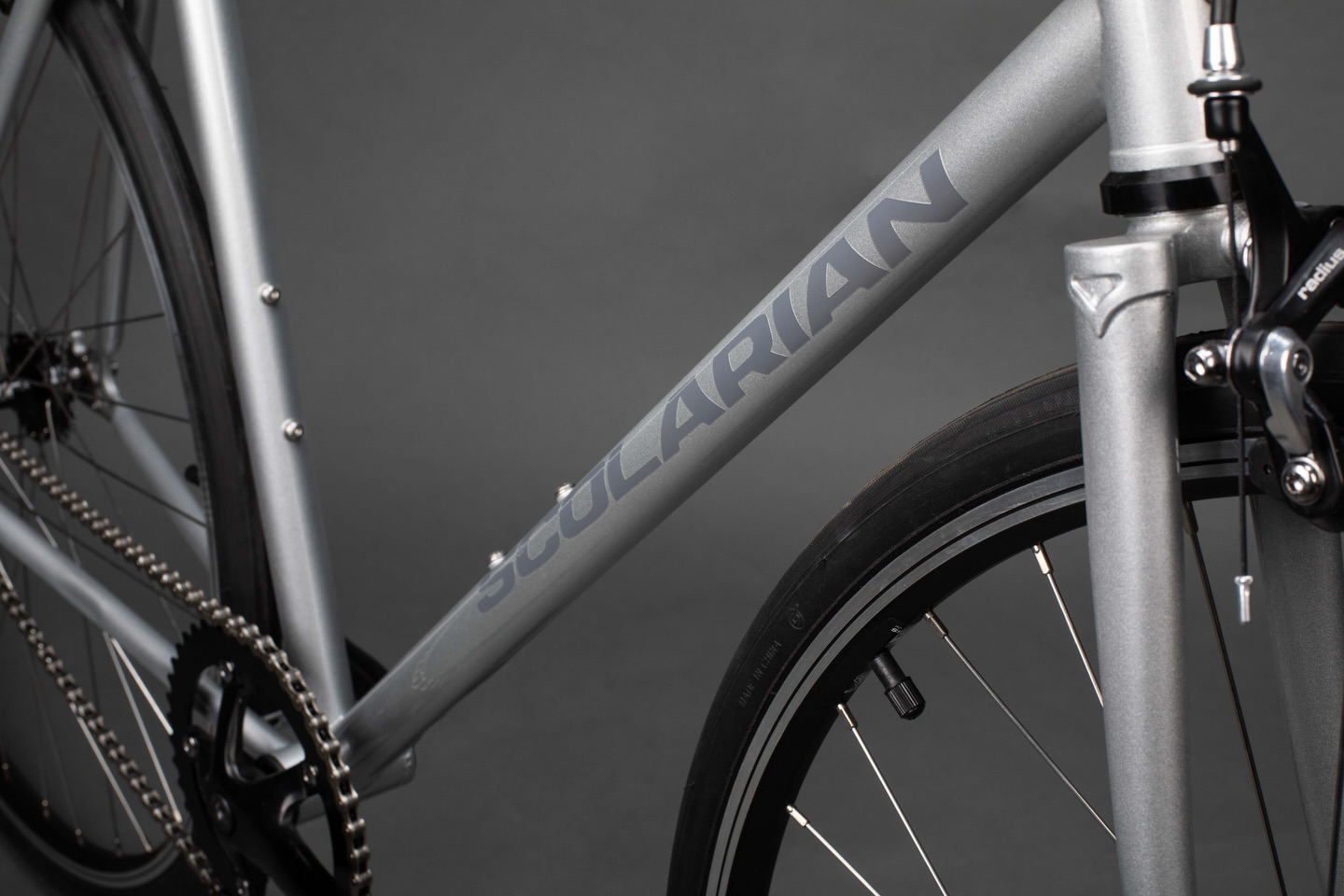 Zanskar Road #fixed gear bike, a sleek and speedy ride for the urban cyclist.
This bike features a Reynolds chromoly double butted frame with a tange lugged fork, giving it strength and durability. It also has 28C tires for smooth rolling, a shorter wheelbase for quick maneuvering, and an aggressive geometry for optimal performance.