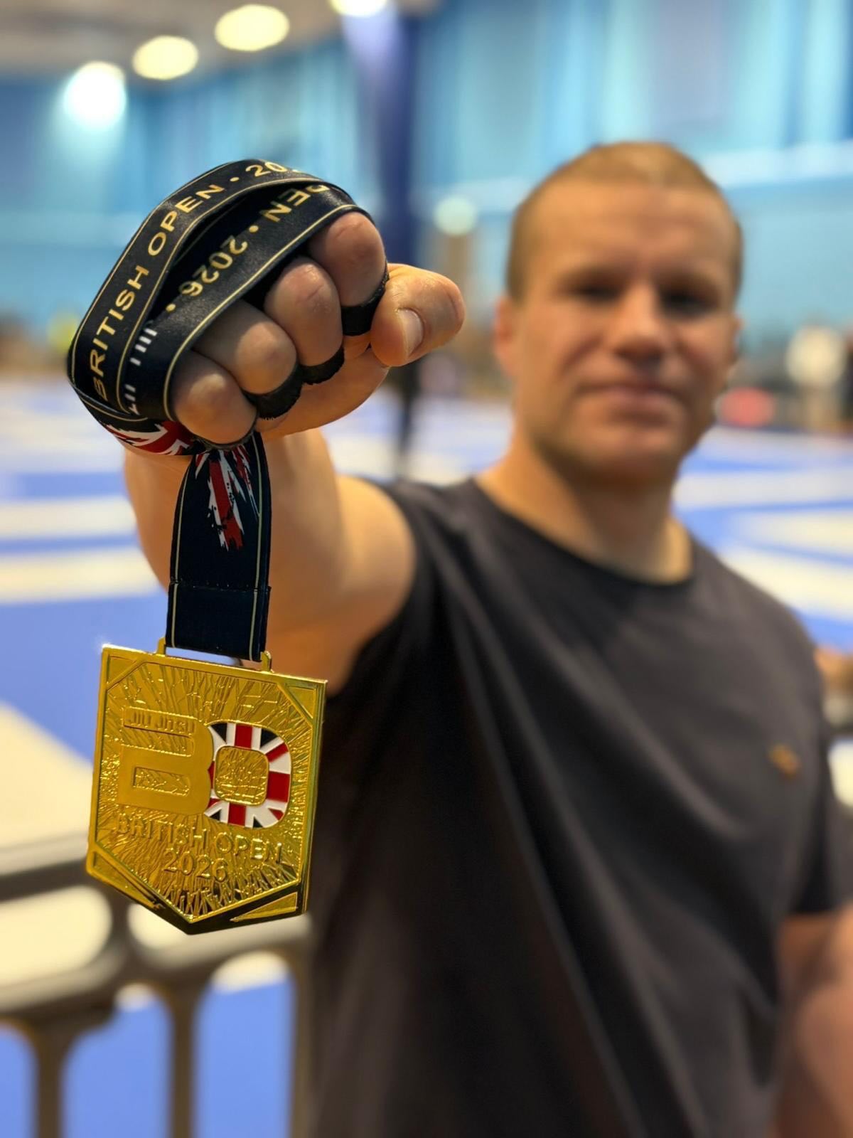 Huge well done to our resident brown belt, Gentleman James, on his outstanding performance and gold medal at the British Open this weekend 🥇
James is not only a fantastic competitor, but also a huge part of the gym - always bringing a great attitude, hard work, and professionalism to every session. His dedication on and off the mats continues to show, and this result is fully deserved.
We’re all proud to have him representing the team and can’t wait to see what’s next. Congratulations, James!
@james_wn86
#bjj #brazilianjiujitsu #jiujitsu #baldock #hertforshire