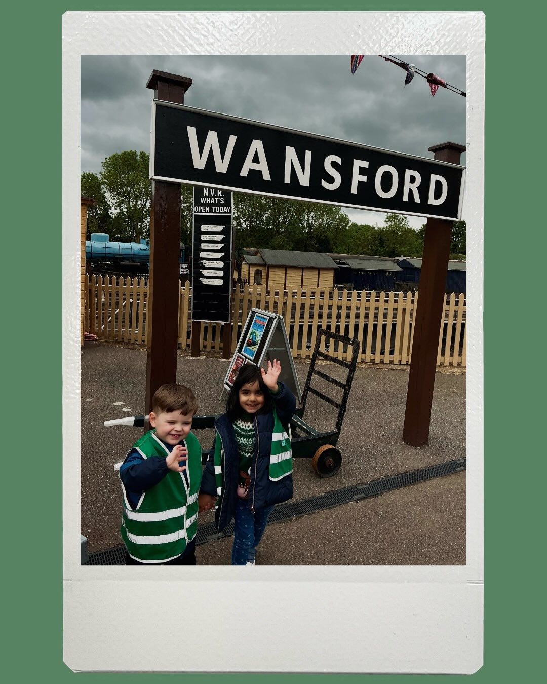 Choo choo! 🚂
A fantastic day out at the Nene Valley Railway for our village hall group.
Lots of big smiles, giant trains, and wonderful memories made! ❤️
#nenevalley #peterborough #preschool #trains #railway