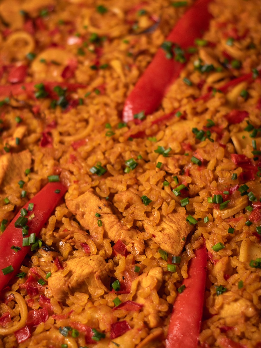 El punto exacto del arroz, la intensidad del fondo y la frescura del marisco.
Una combinación pensada para disfrutar sin prisas…
#aranjuezsteakhouse #madrid #paella #carnes #steakhouse