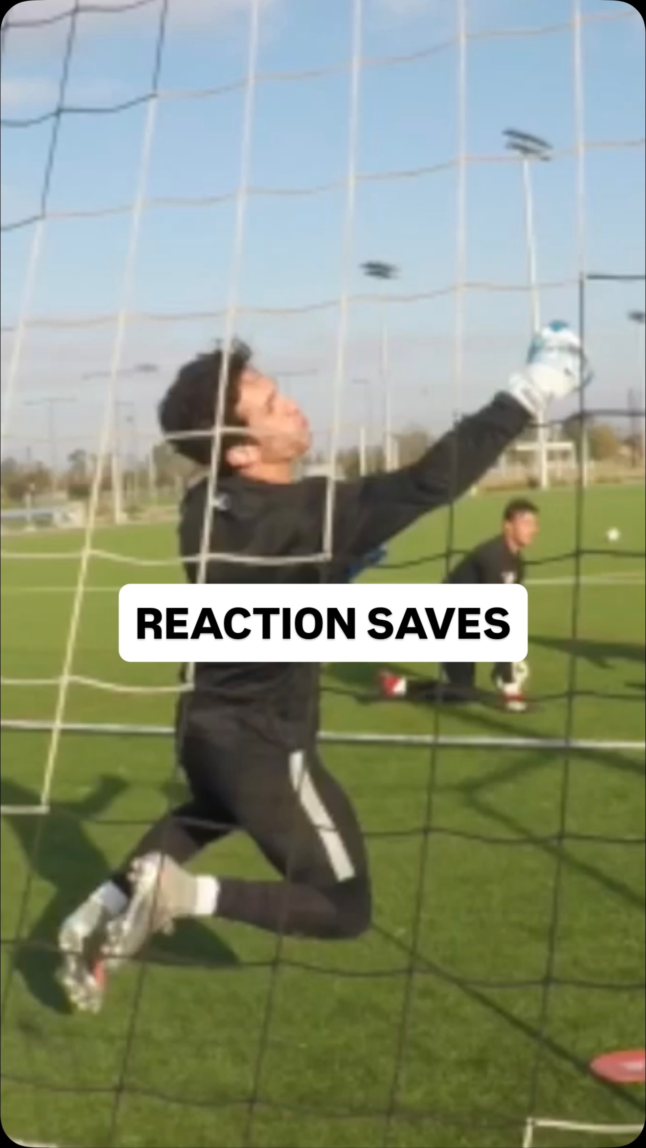 🎯 Reaction saves in training #gk #football #soccer #explore #reels
