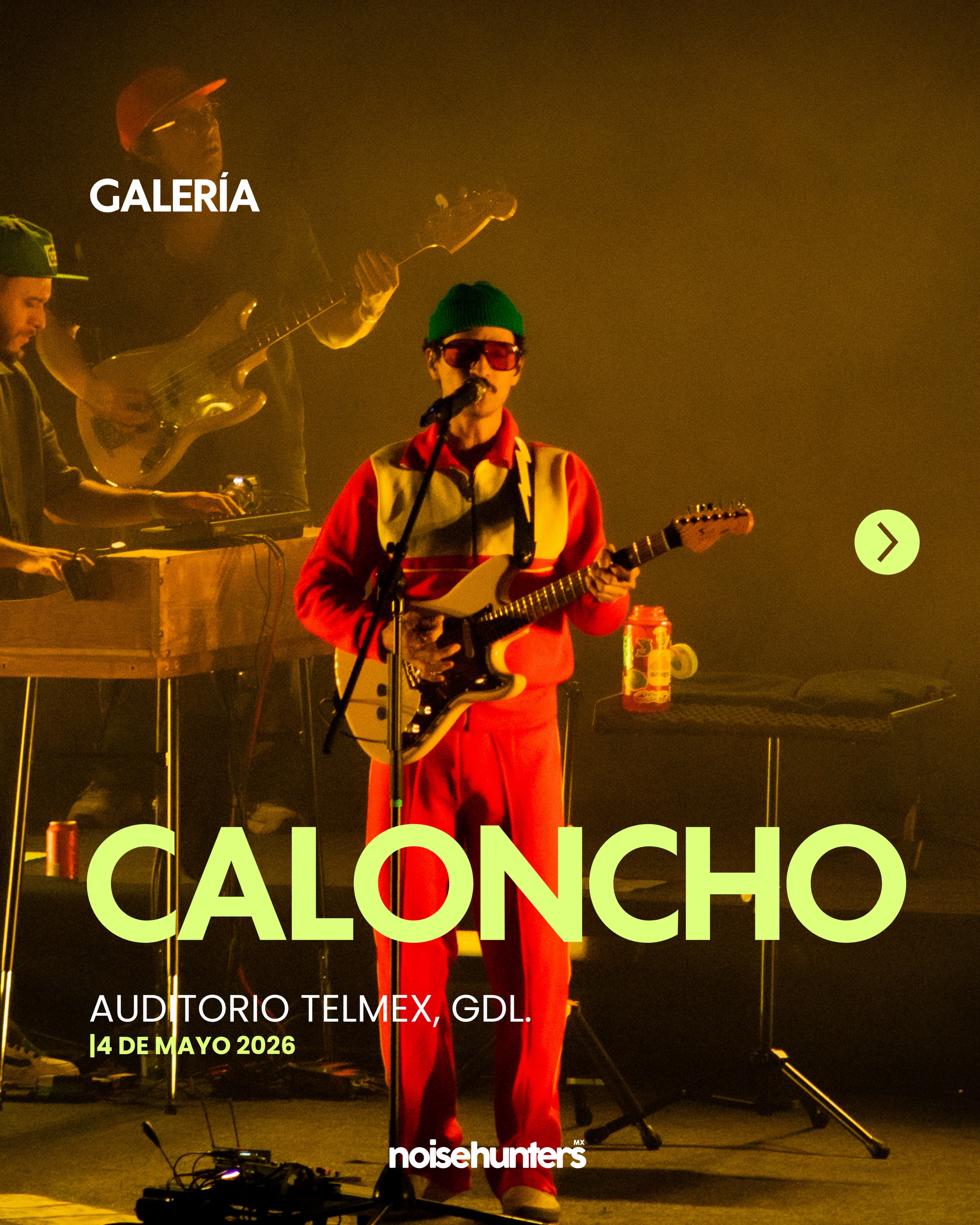 CALONCHO | AUDITORIO TELMEX
14 de Mayo 2026
@elcaloncho convirtió el @auditoriotelmex en espacio lleno de nostalgia y buena vibra. 🌈✨
Con visuales llenos de colores, referencias espaciales y una mezcla de reggae, cumbia, techno y nostalgia, el concierto se convirtió en una experiencia completamente cálida y cercana.
Caloncho reinventó muchas canciones en vivo y reforzó el sonido de su nuevo álbum “Vivo en el tiempo”. Además, hubo homenajes inesperados, invitados especiales y un público que terminó cantando prácticamente todo el concierto.
Este fue uno de esos shows donde sales más feliz de como llegaste.
Las canciones también están hechas para curar.
Ya puedes leer nuestra cobertura de Caloncho en la web 🌈
Link en bio. 🔗
✏️: @soldeabrilenlaplaya
📸 x @niche.seecond
Presentado por: @acto.live / @apodacagroup
✨ @backstage.press