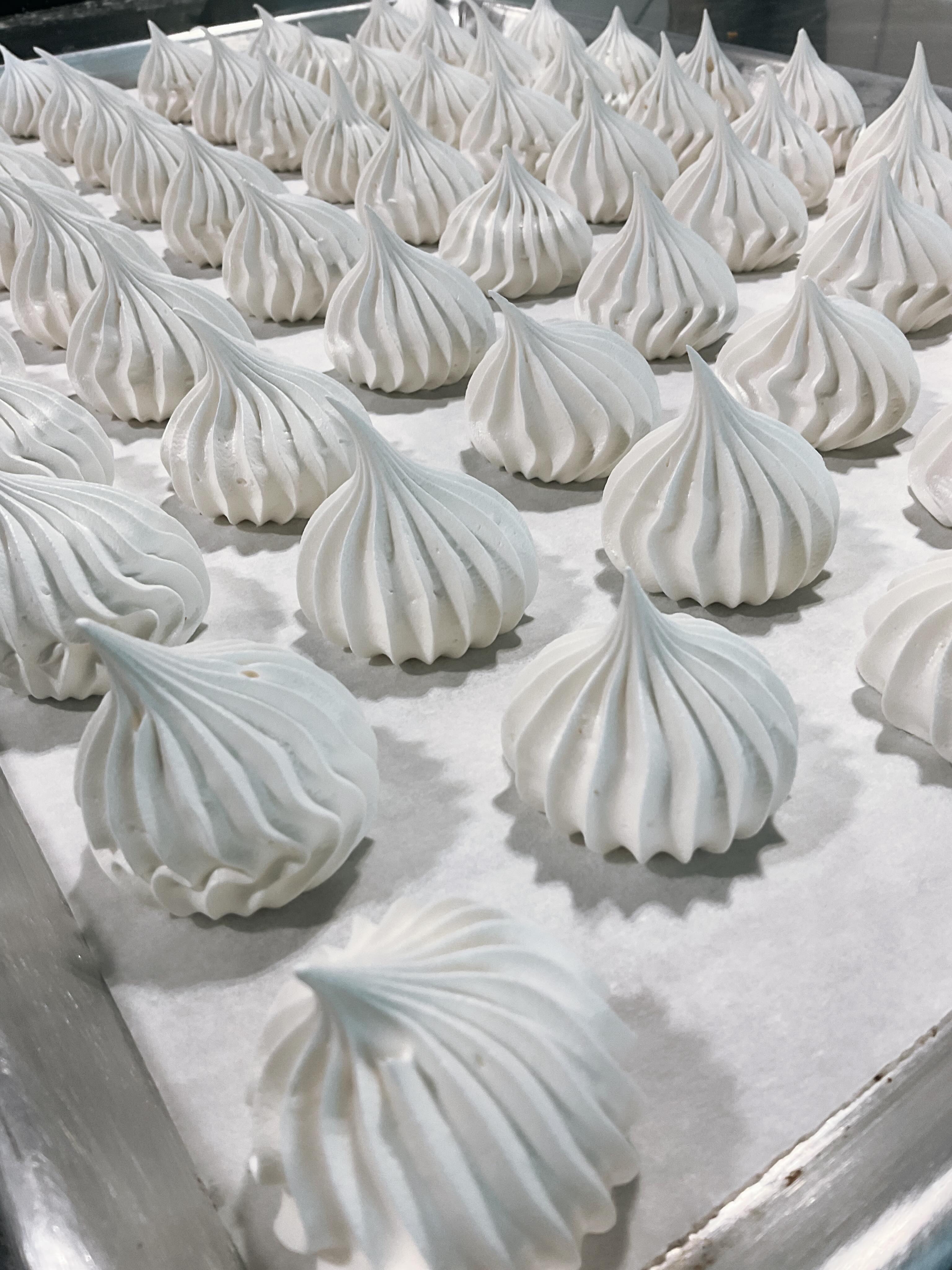 Meringues galore! Find all the pastries and sweets you can eat at all of our locations. Our treats are made with beautiful craftsmanship from our wonderful bakers. Enjoy!
Capitol Hill: 810 Roy St, Seattle, WA 98102
U-Village: 2650 NE Village Lane, Seattle, WA 98105
SODO Production Facility: 3300 1st Ave South Suite 100, Seattle, WA 98134
#thefrenchguysseattle #thefrenchguys #meringues #bakery
